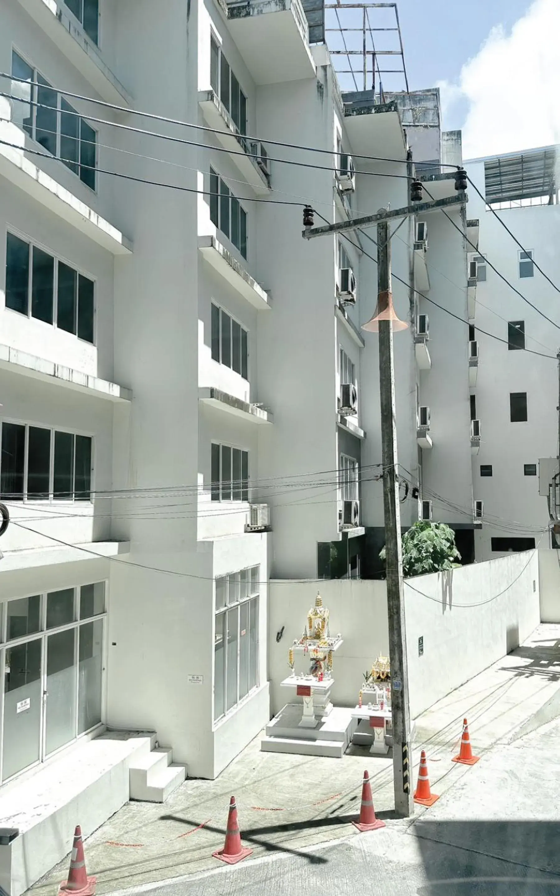 Property building in BAOBAB Property building in BAOBAB