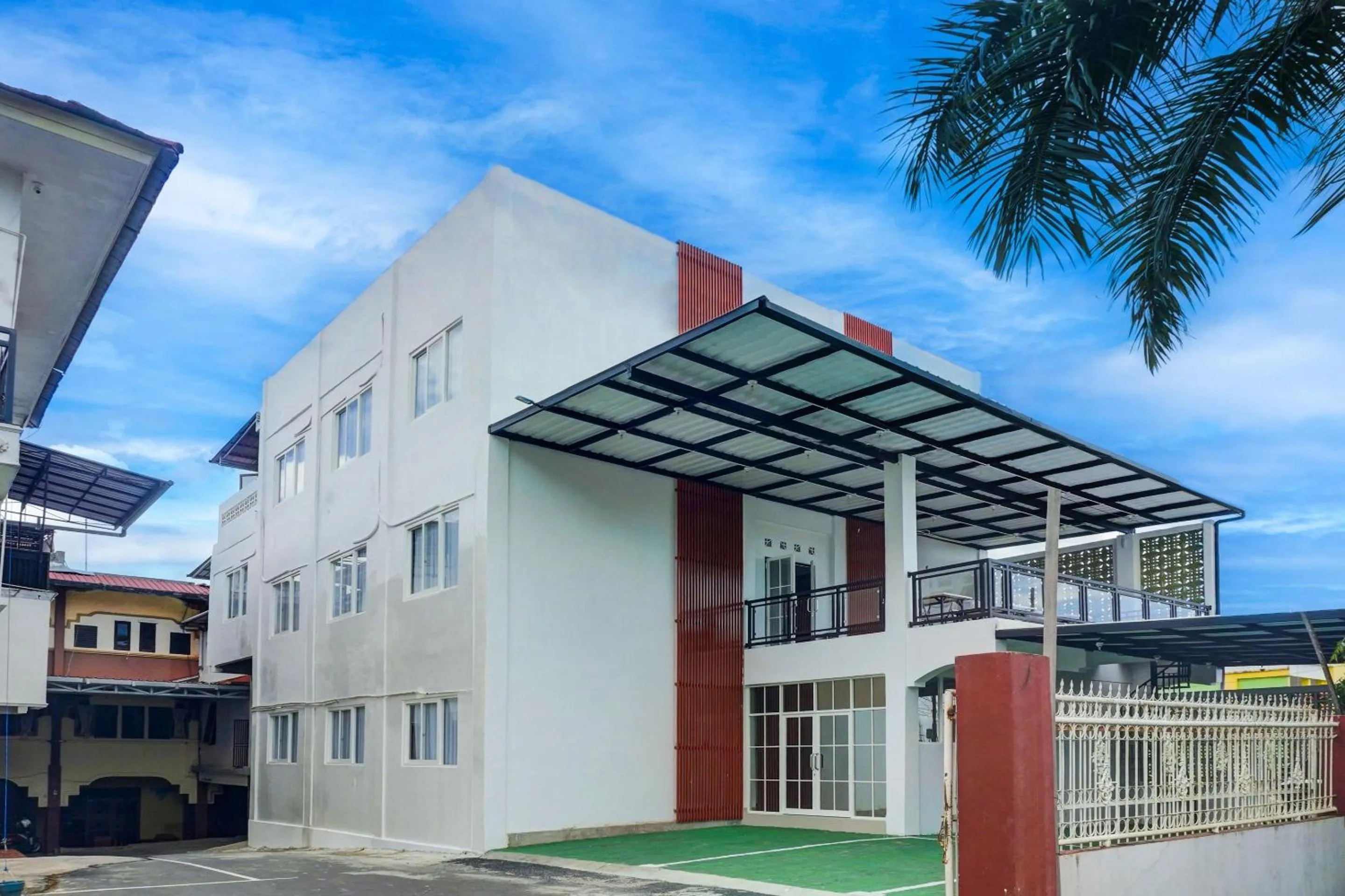 Facade/entrance in Hotel O De Luna Hotel