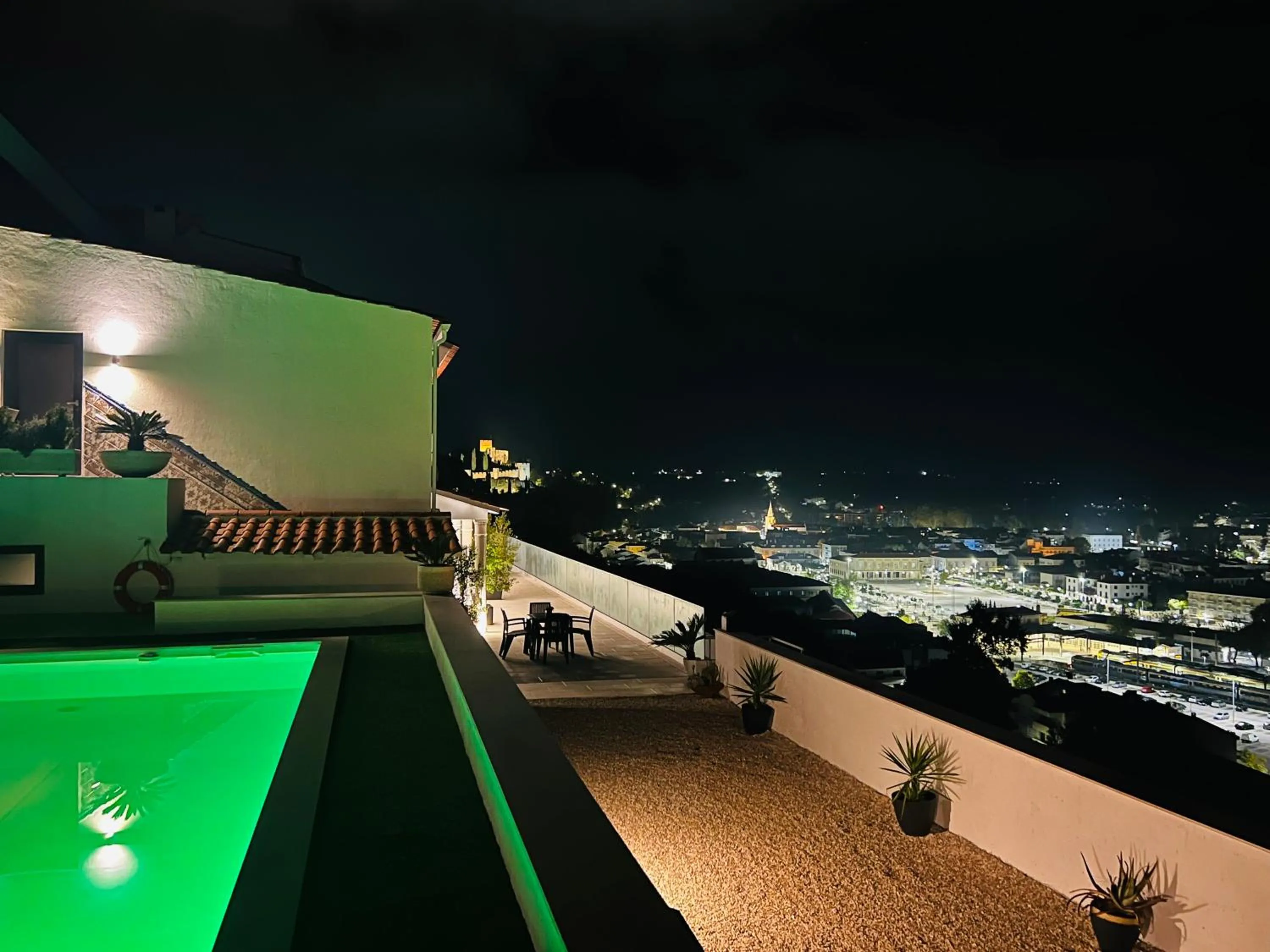 Vila Pombal Tomar Apartments - Pool & City Views