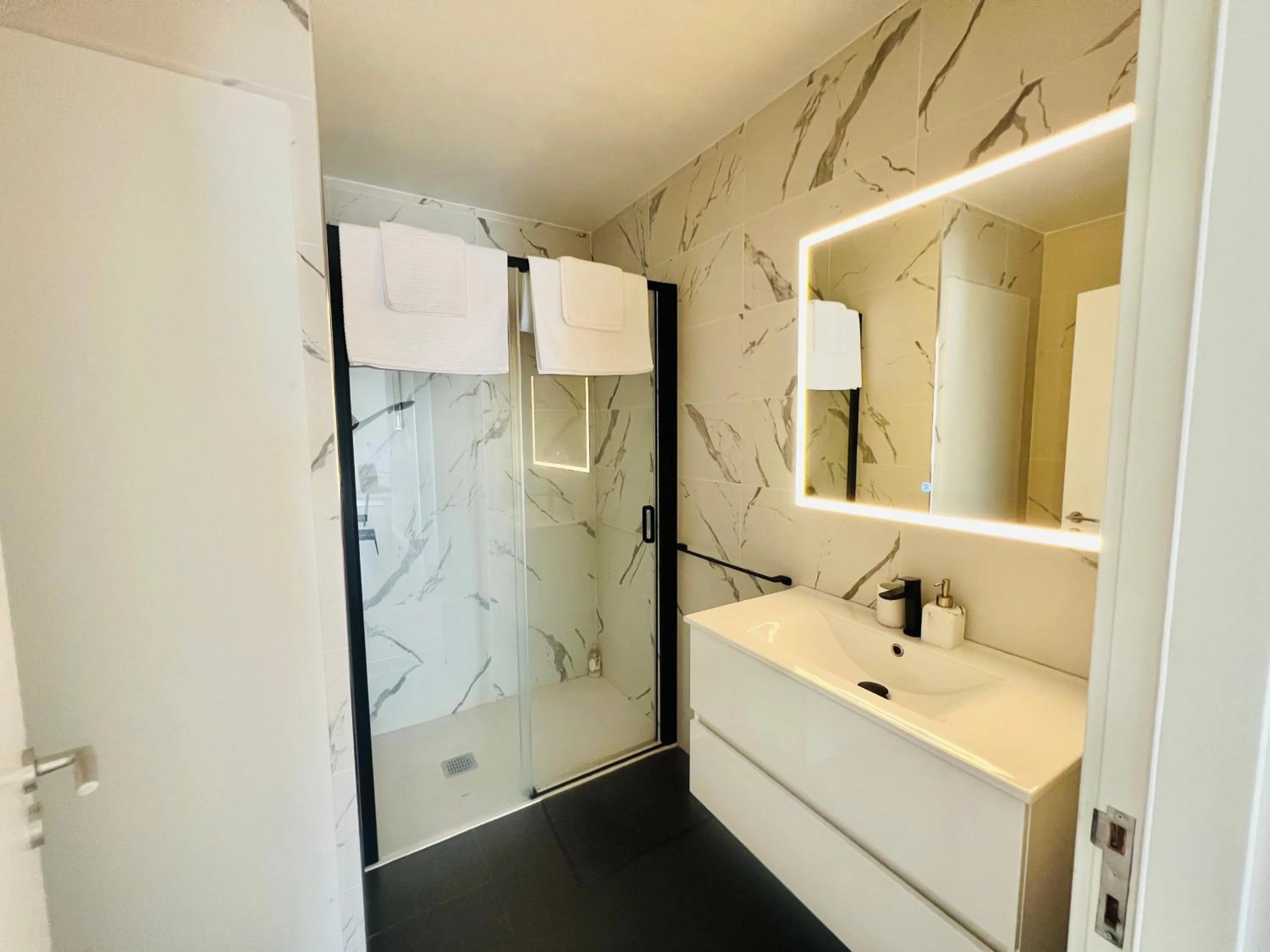 Vila Pombal Tomar Apartments - Pool & City Views