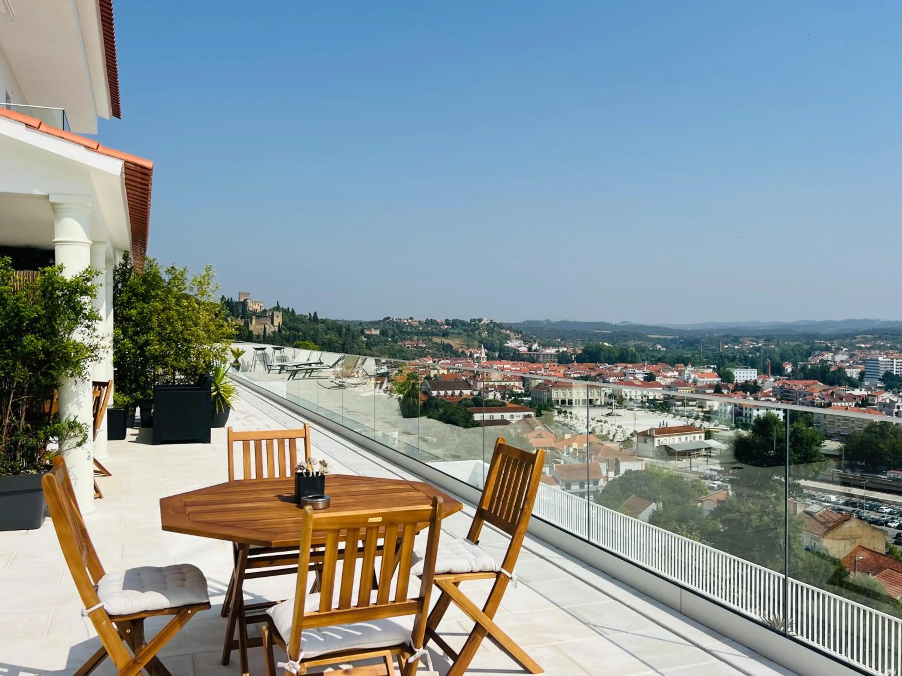 Vila Pombal Tomar Apartments - Pool & City Views