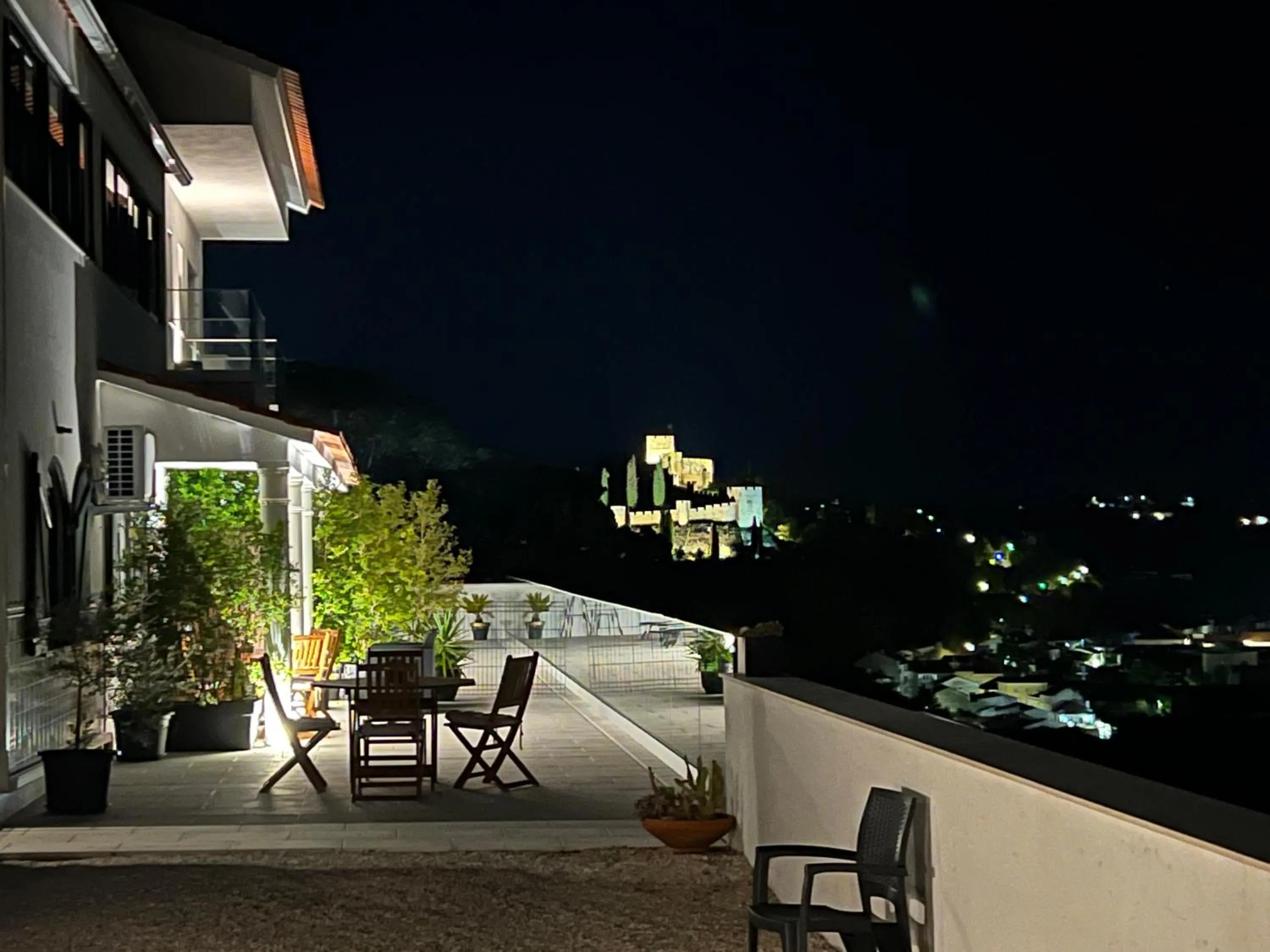 Vila Pombal Tomar Apartments - Pool & City Views