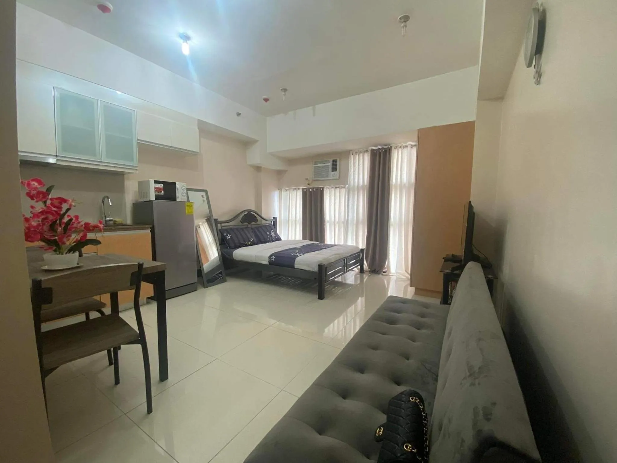 Condotel in Venice Grand Canal Mall Taguig