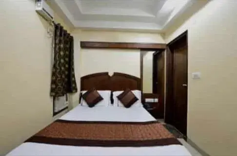 Standard Double Room with Fan in Hotel Gaylord International - New Delhi Standard Double Room with Fan in Hotel Gaylord International - New Delhi