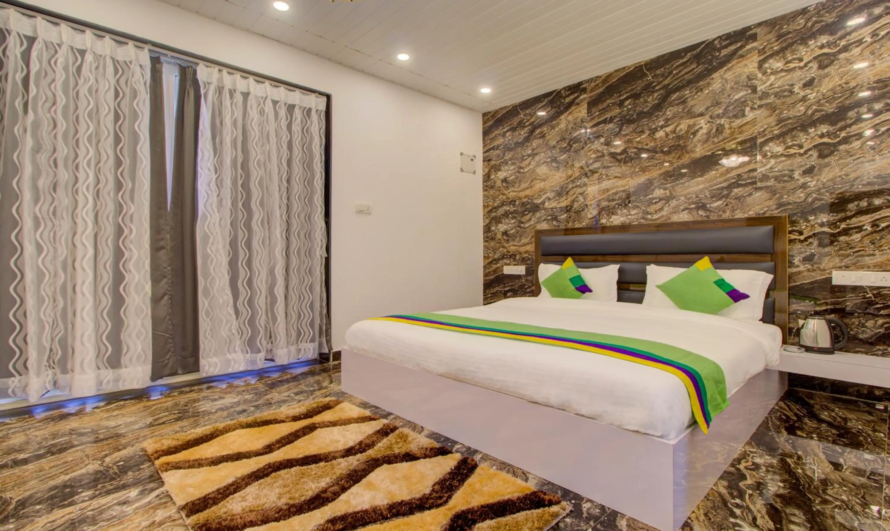 Bed in Treebo Code Red