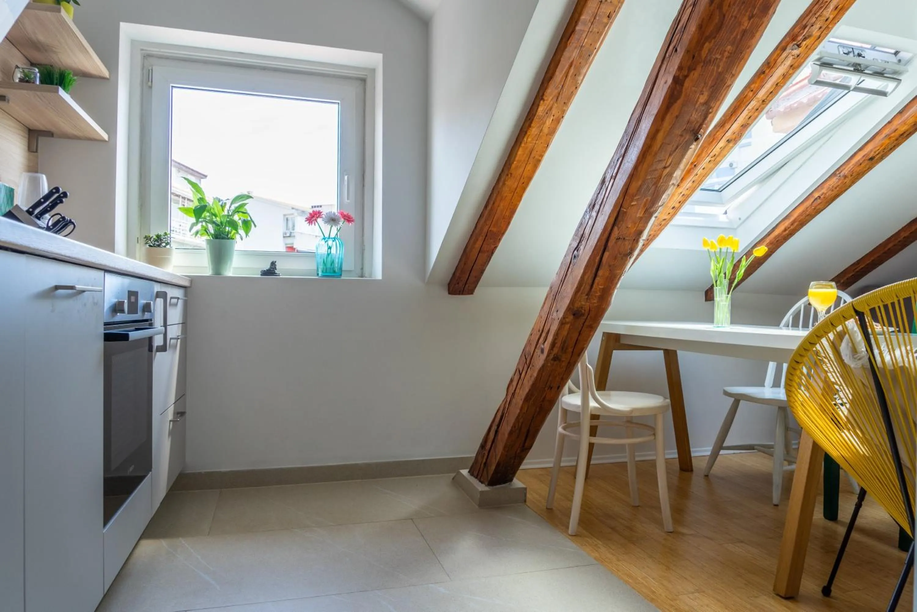 Kitchen or kitchenette in Cool attic apartment Marina in the heart of Split