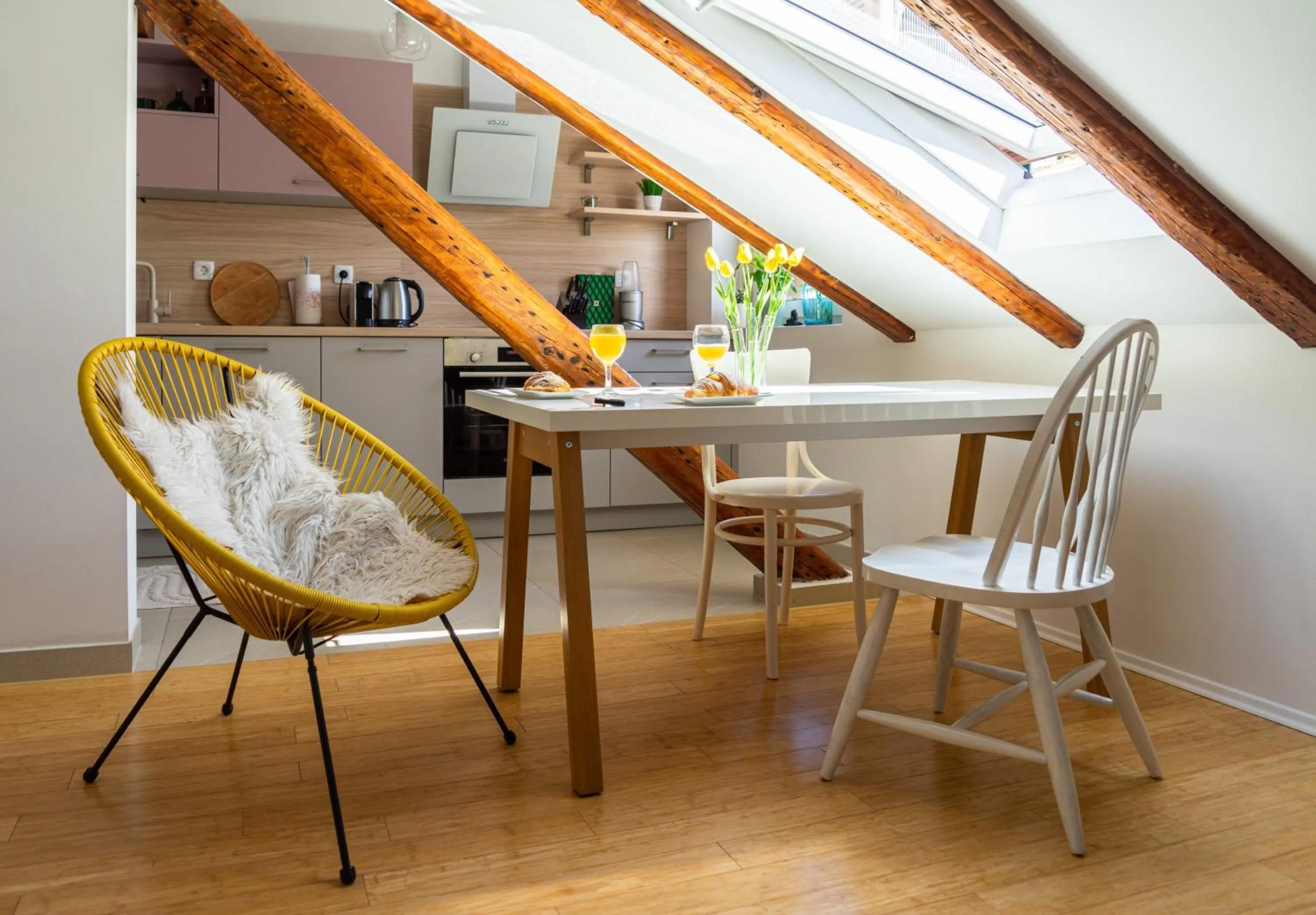 Kitchen or kitchenette in Cool attic apartment Marina in the heart of Split