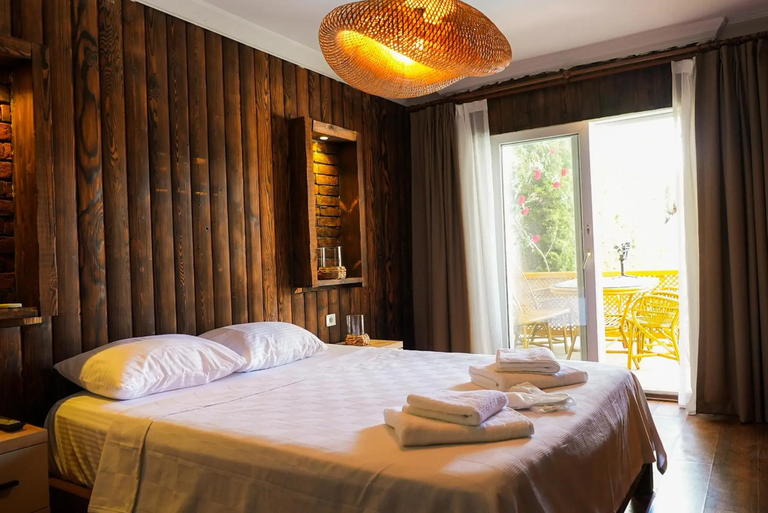 Deluxe Double Room in NURİYE ALACATI Deluxe Double Room in NURİYE ALACATI