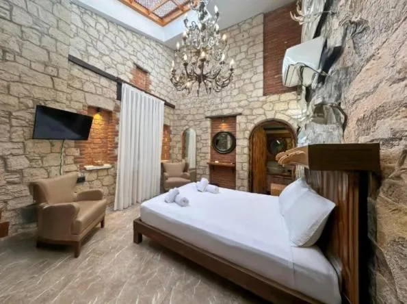 Bedroom, Bed in NURİYE ALACATI