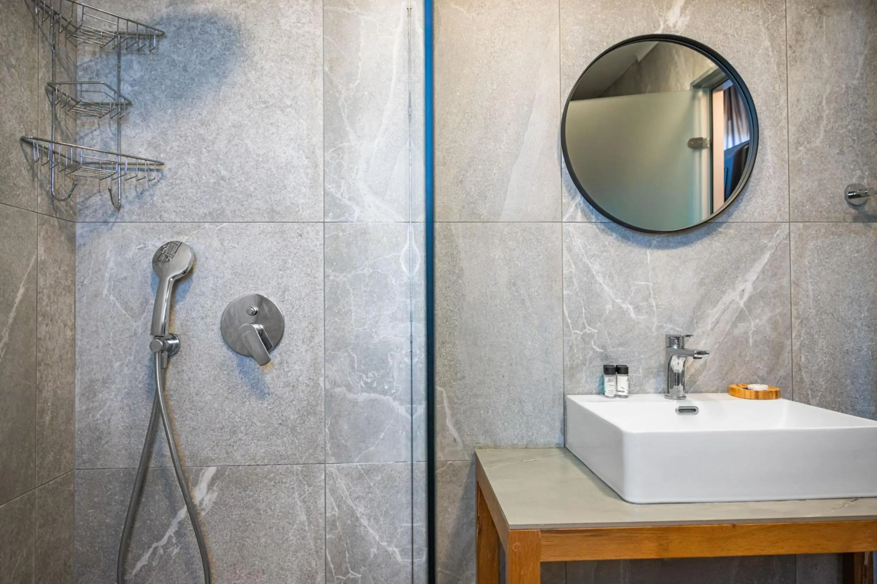 Shower in Eva's Rooms