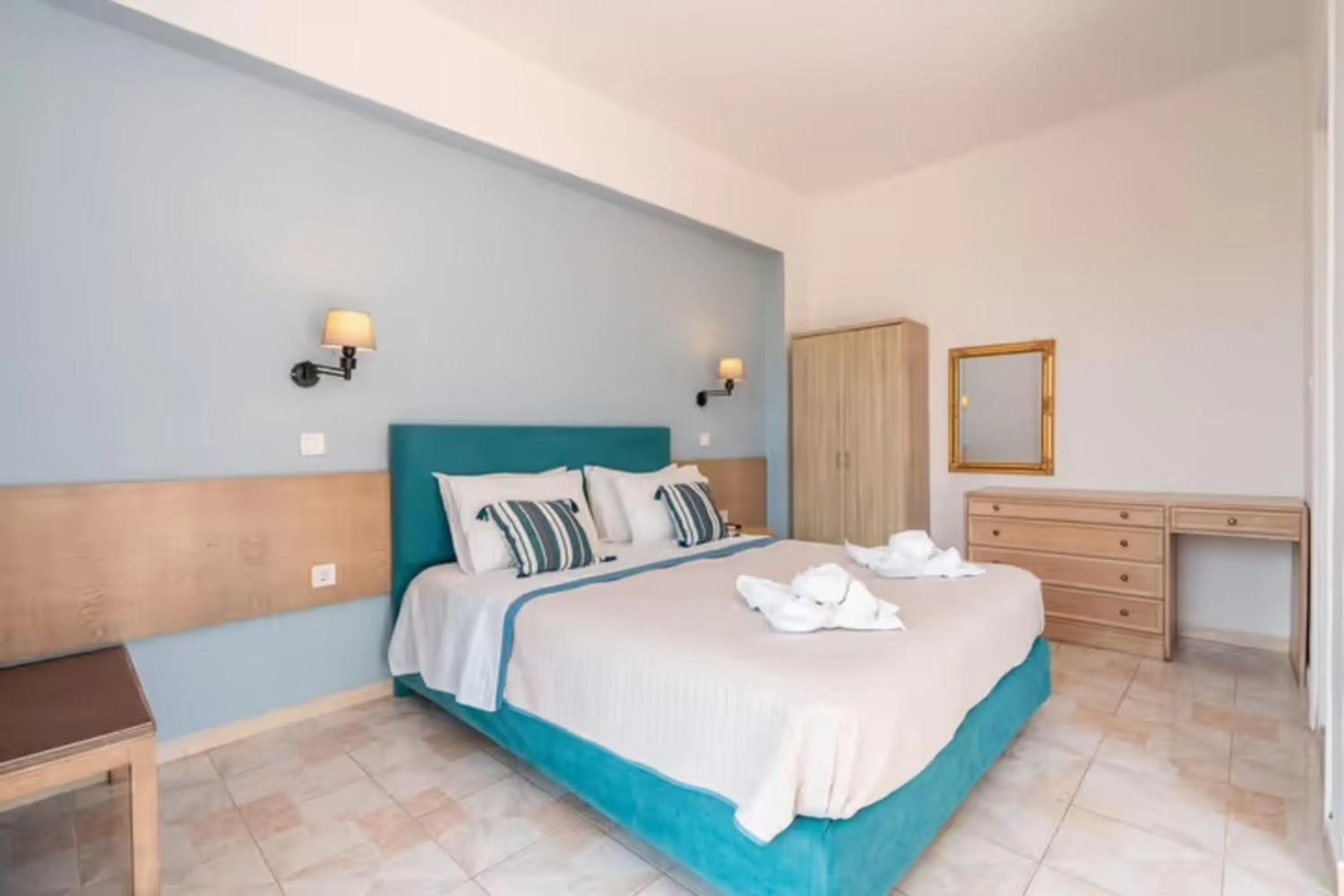 Photo of the whole room, Bed in Eva's Rooms