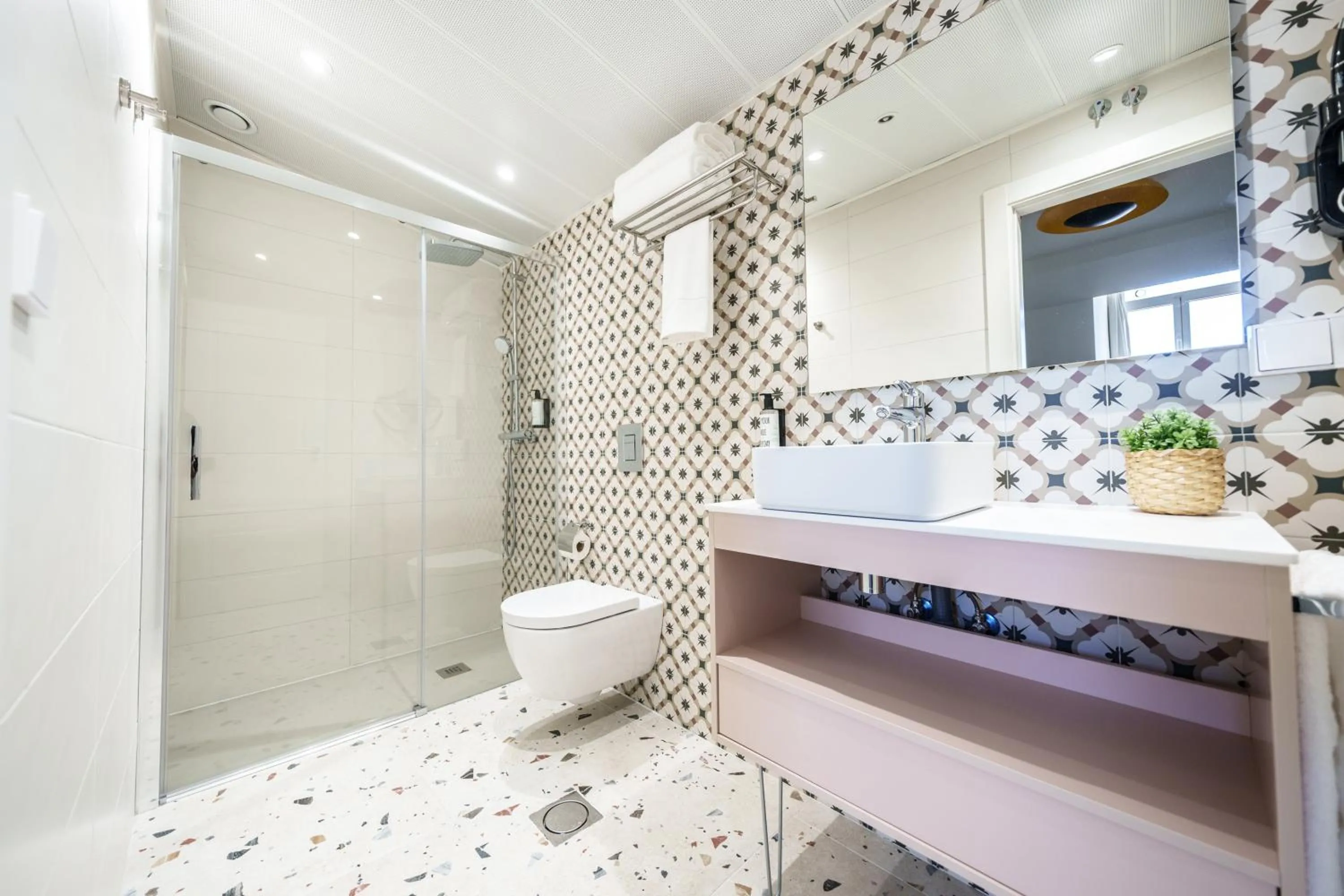 Bathroom in Spirit Apartamentos Valladolid Centro