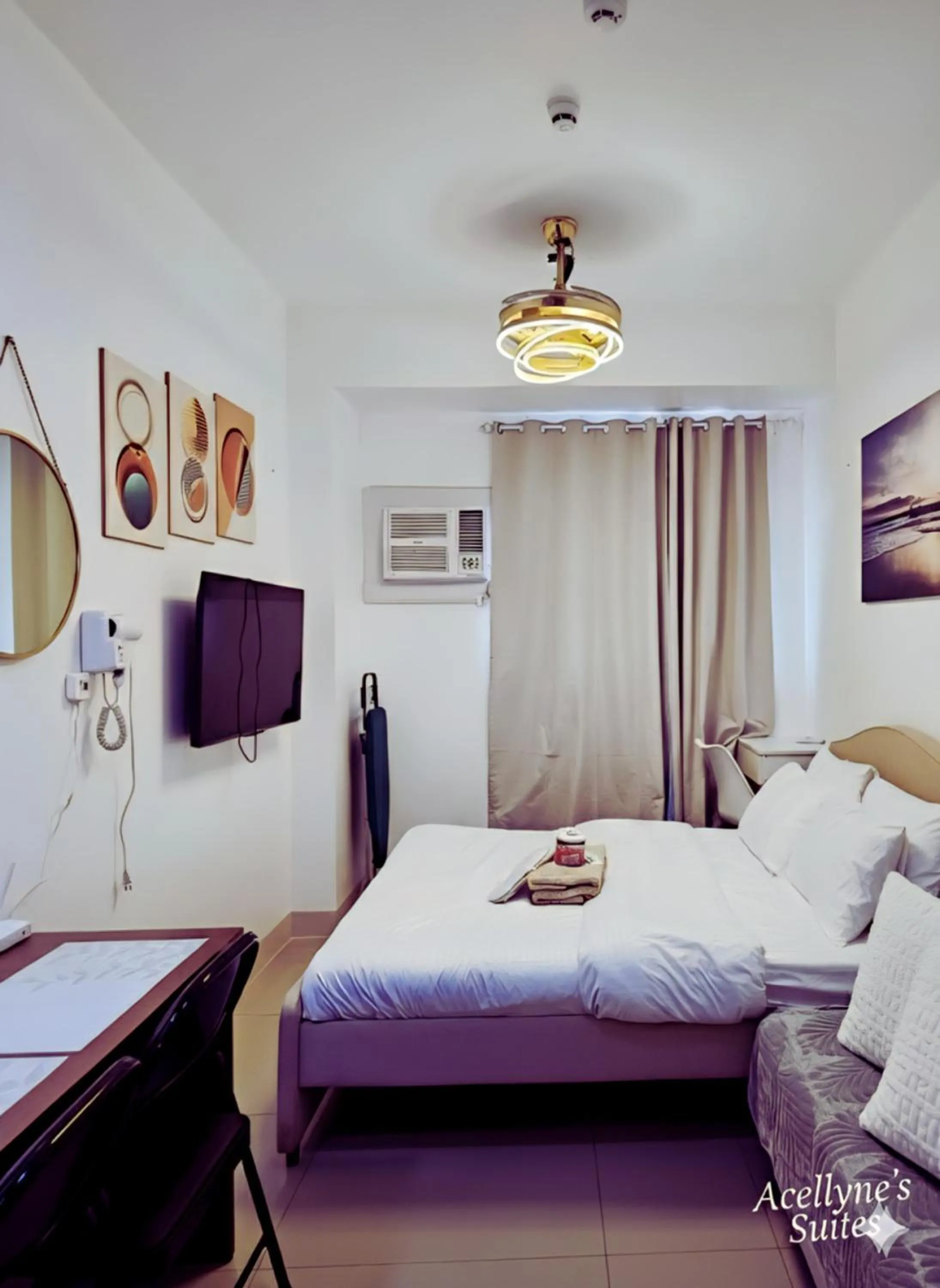 Bed in Acellyne's Suites at Green 2 Residences with Netflix!