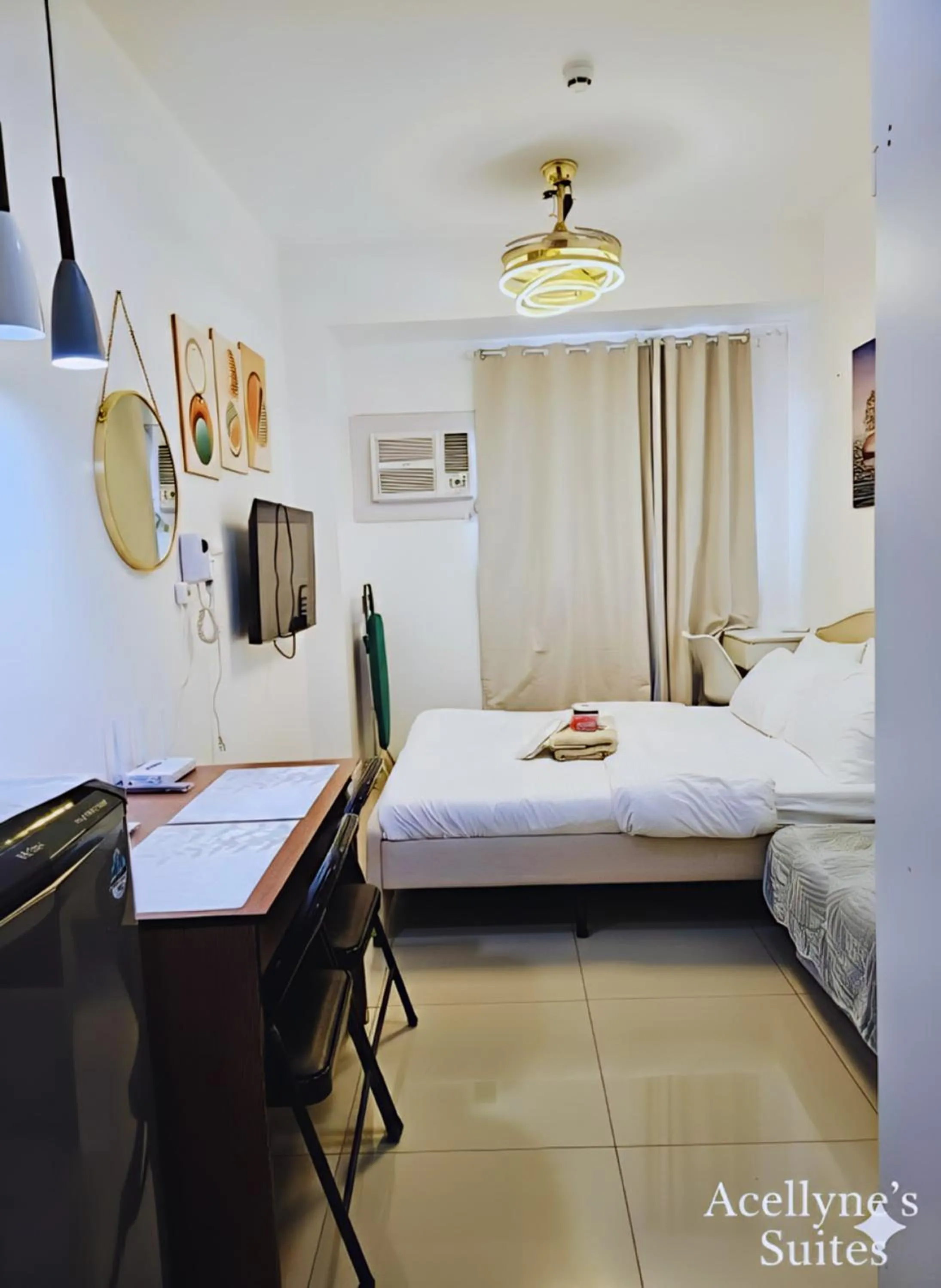 Bed in Acellyne's Suites at Green 2 Residences with Netflix!