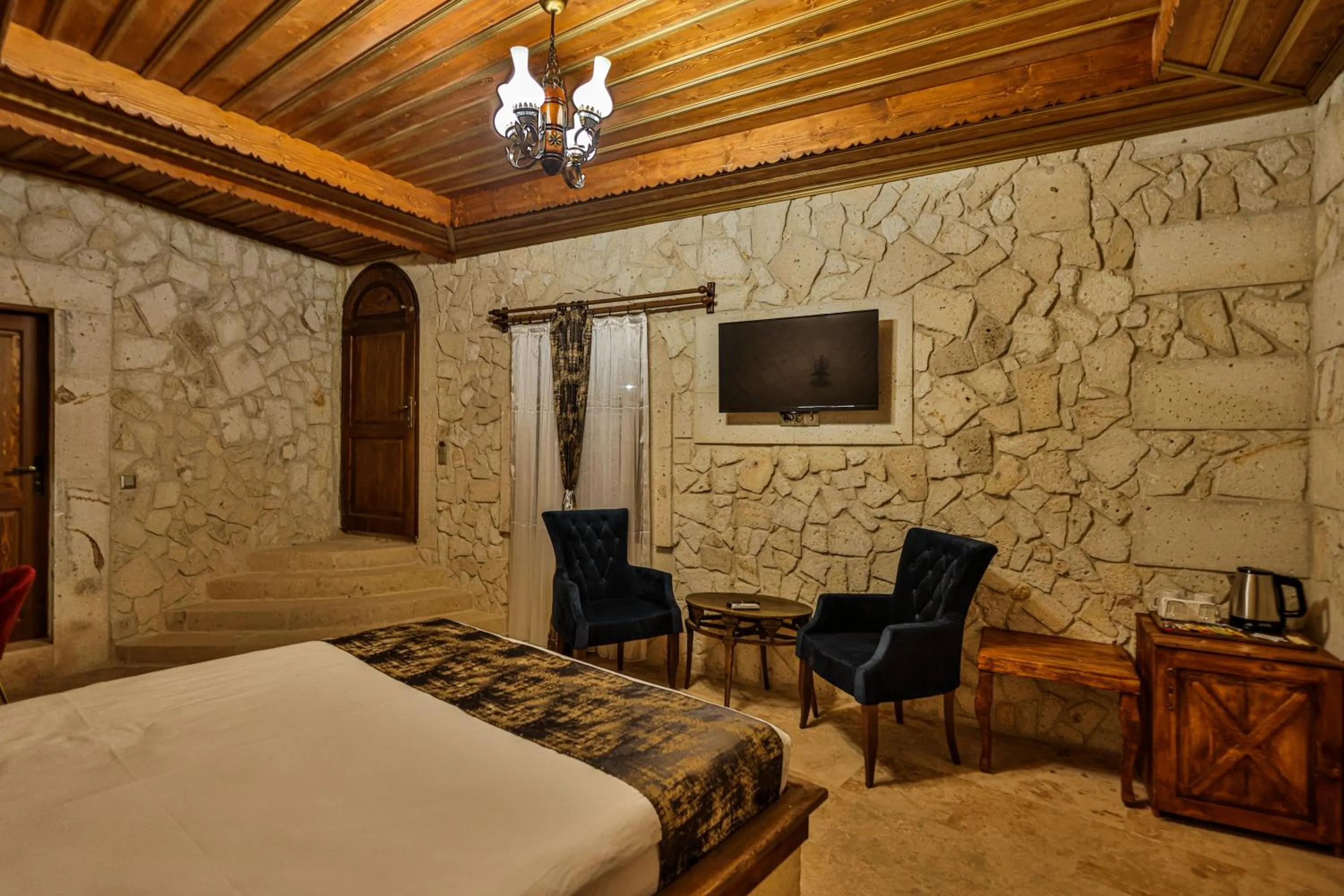 TV and multimedia, Bed in CaveAdocia Stone&Cave Hotel