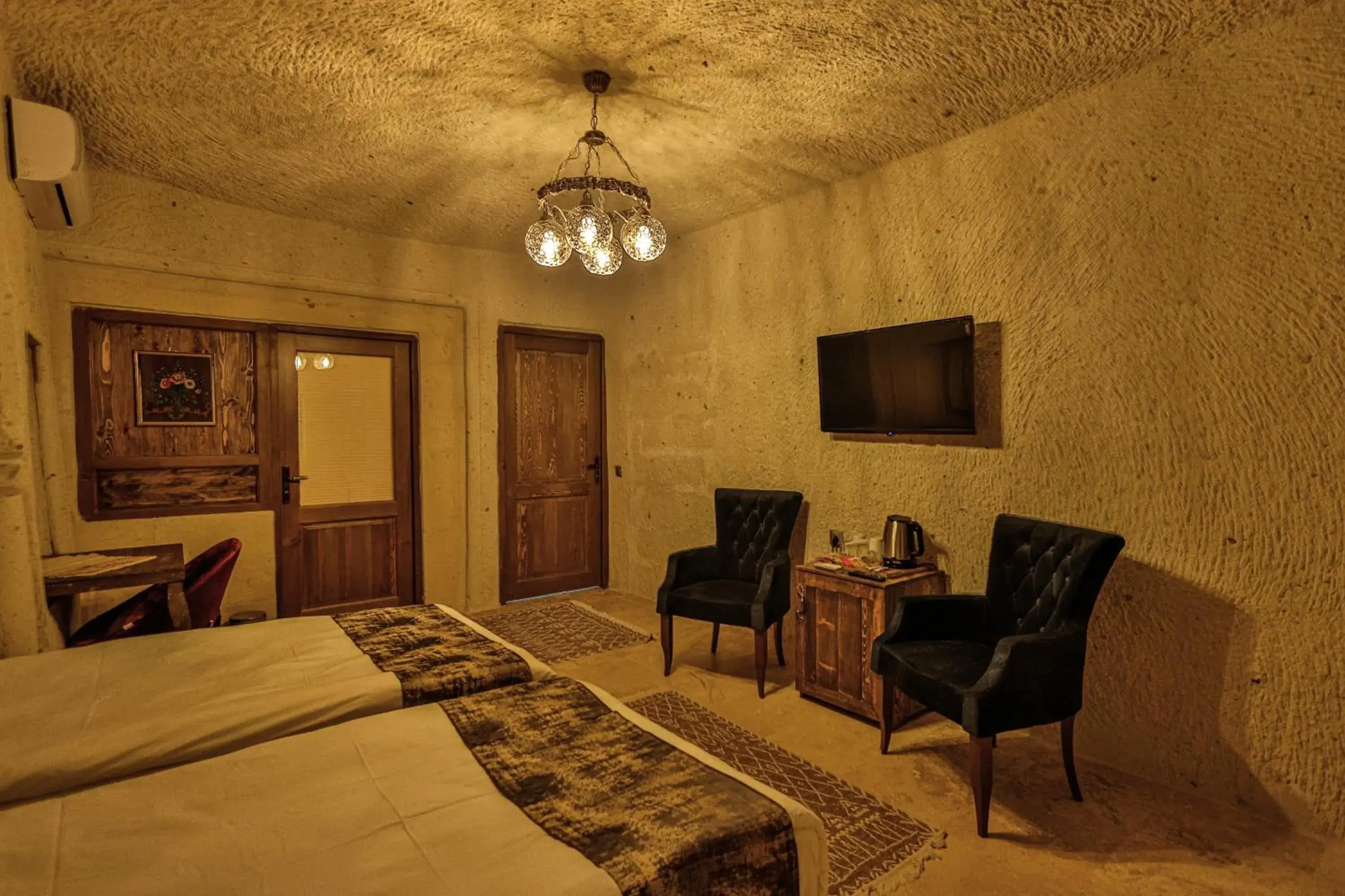 Family Suite in CaveAdocia Stone&Cave Hotel Family Suite in CaveAdocia Stone&Cave Hotel