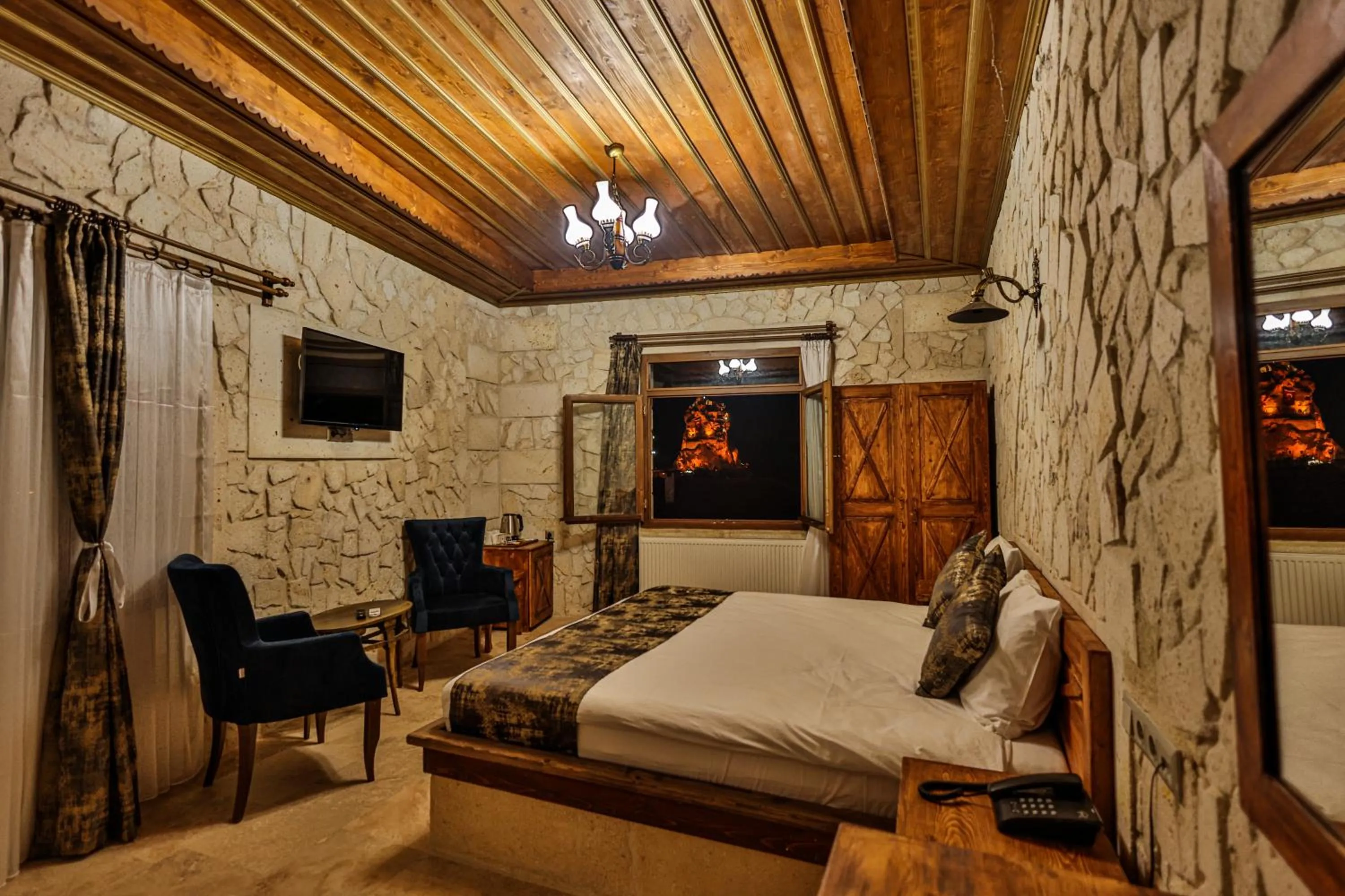 TV and multimedia, Bed in CaveAdocia Stone&Cave Hotel