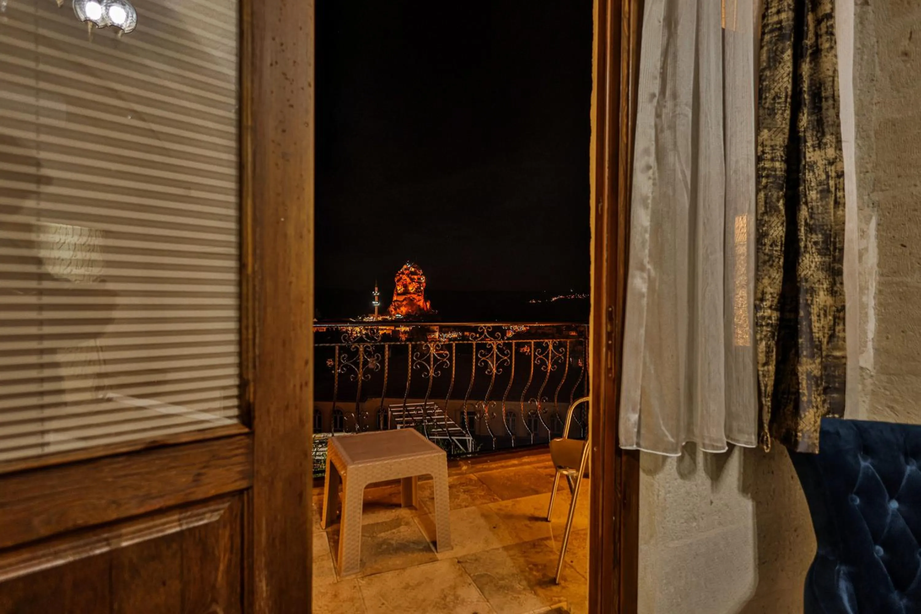 Night in CaveAdocia Stone&Cave Hotel