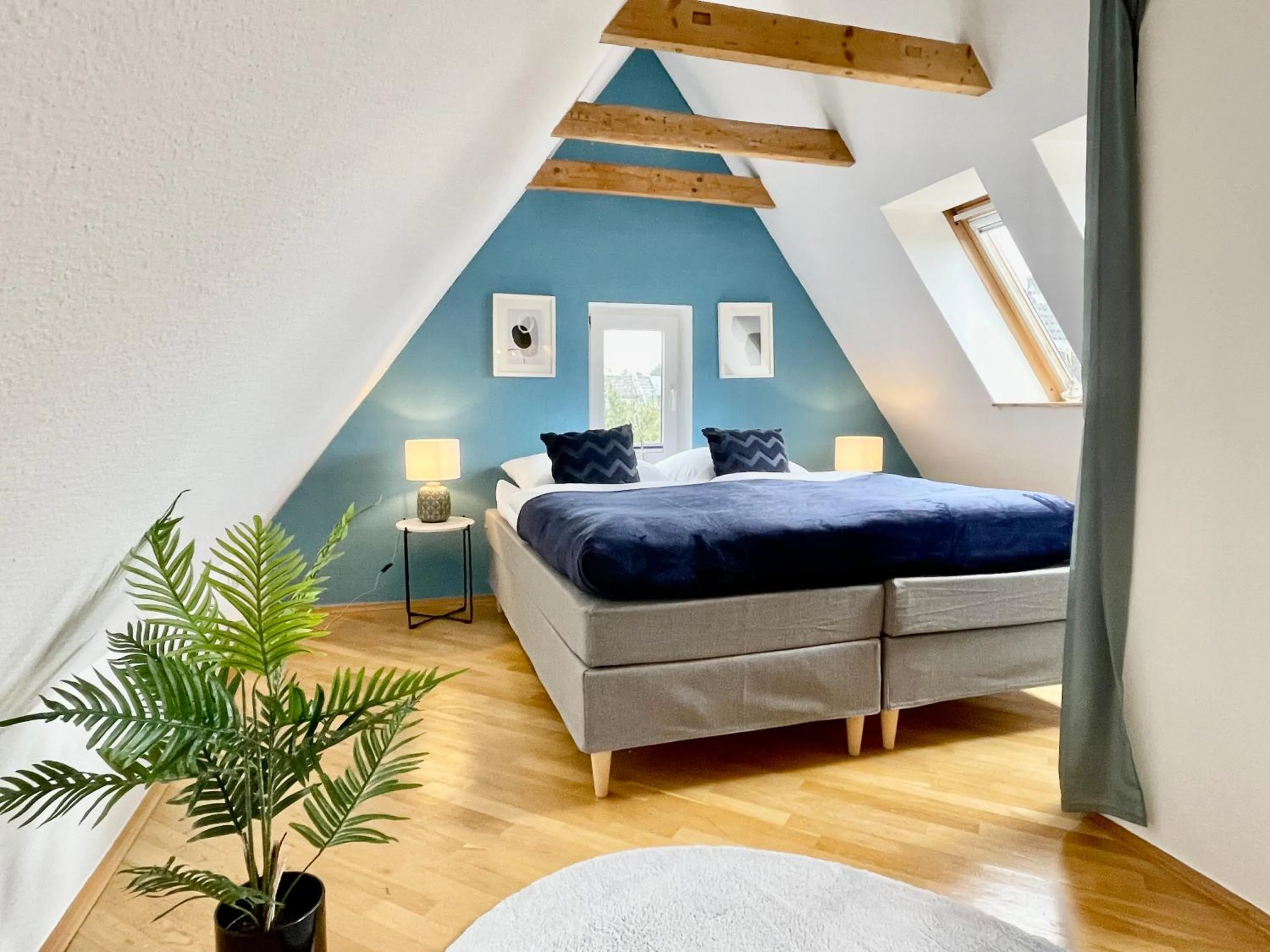 Bed in Design Maisonette I Kamin I 10 Personen I Netflix