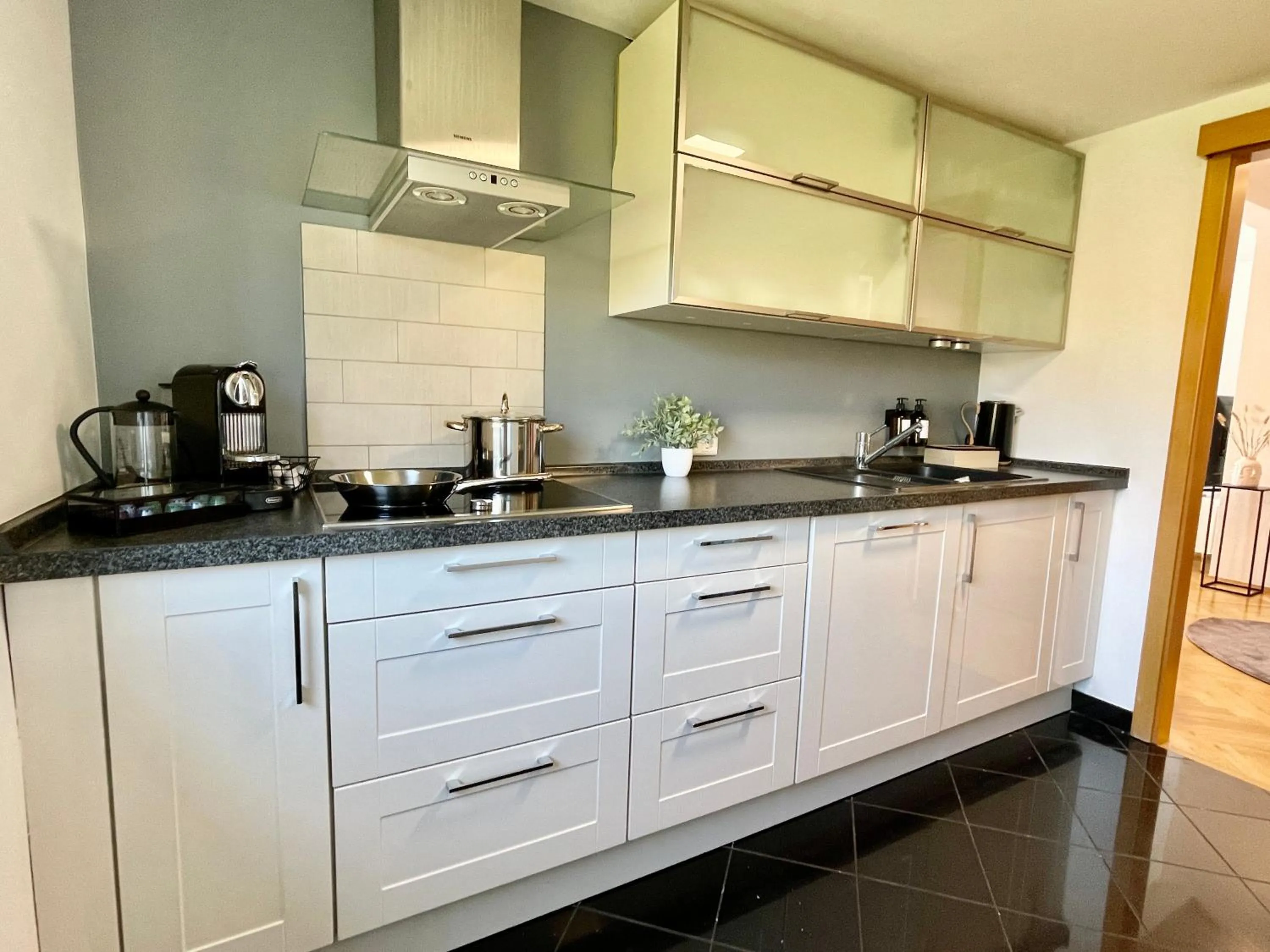 Coffee/tea facilities in Design Maisonette I Kamin I 10 Personen I Netflix
