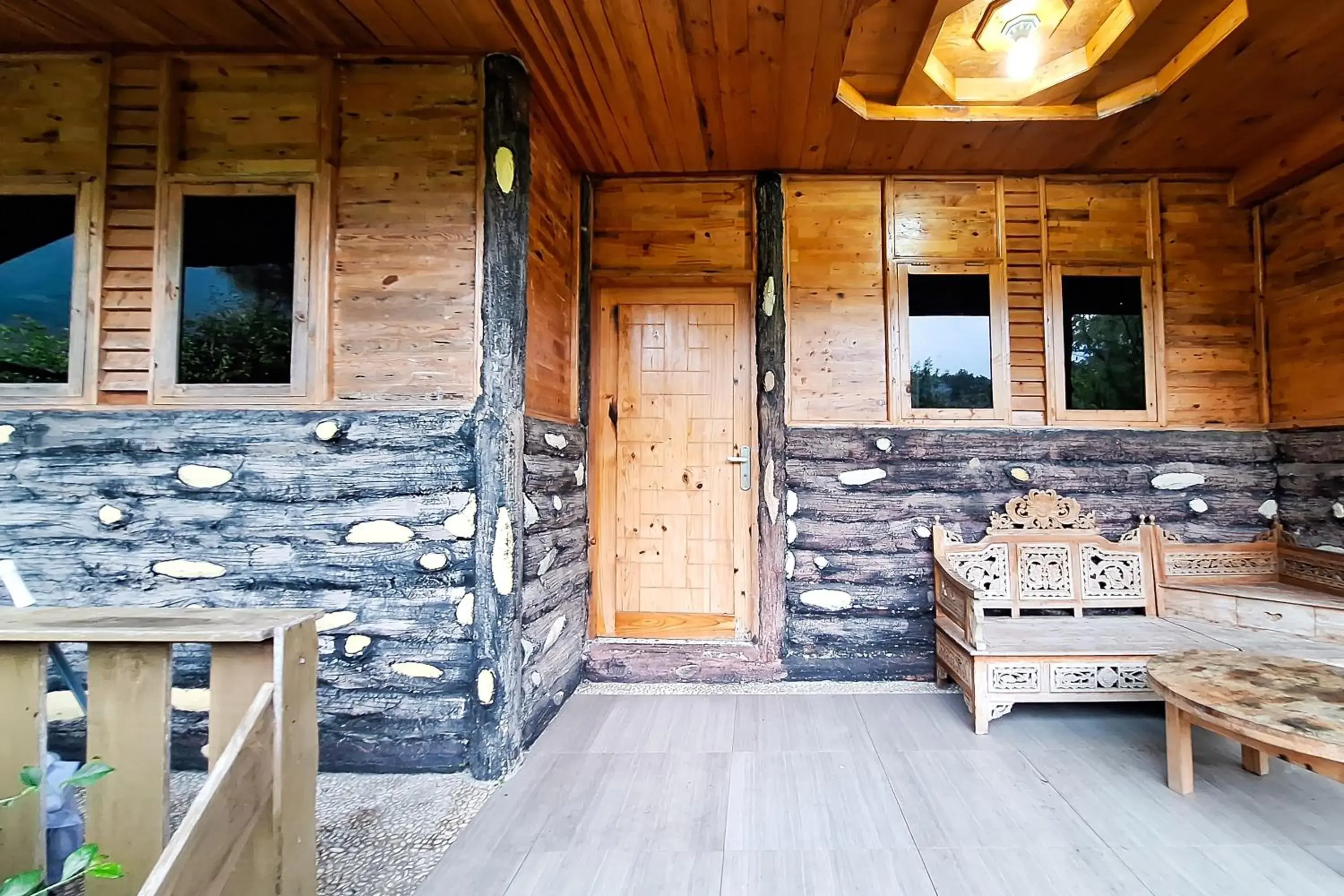 Property building in RedDoorz at Kampung Istal Bogor Property building in RedDoorz at Kampung Istal Bogor