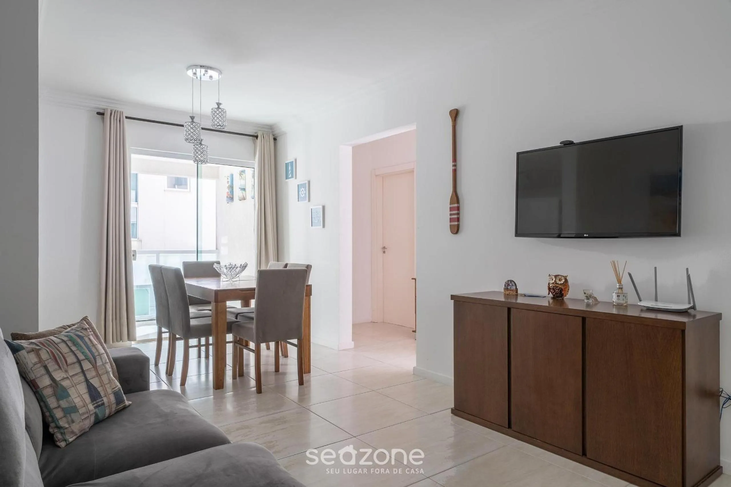 2-Bed Apt w/ BBQ - Downtown Bombinhas CAA103