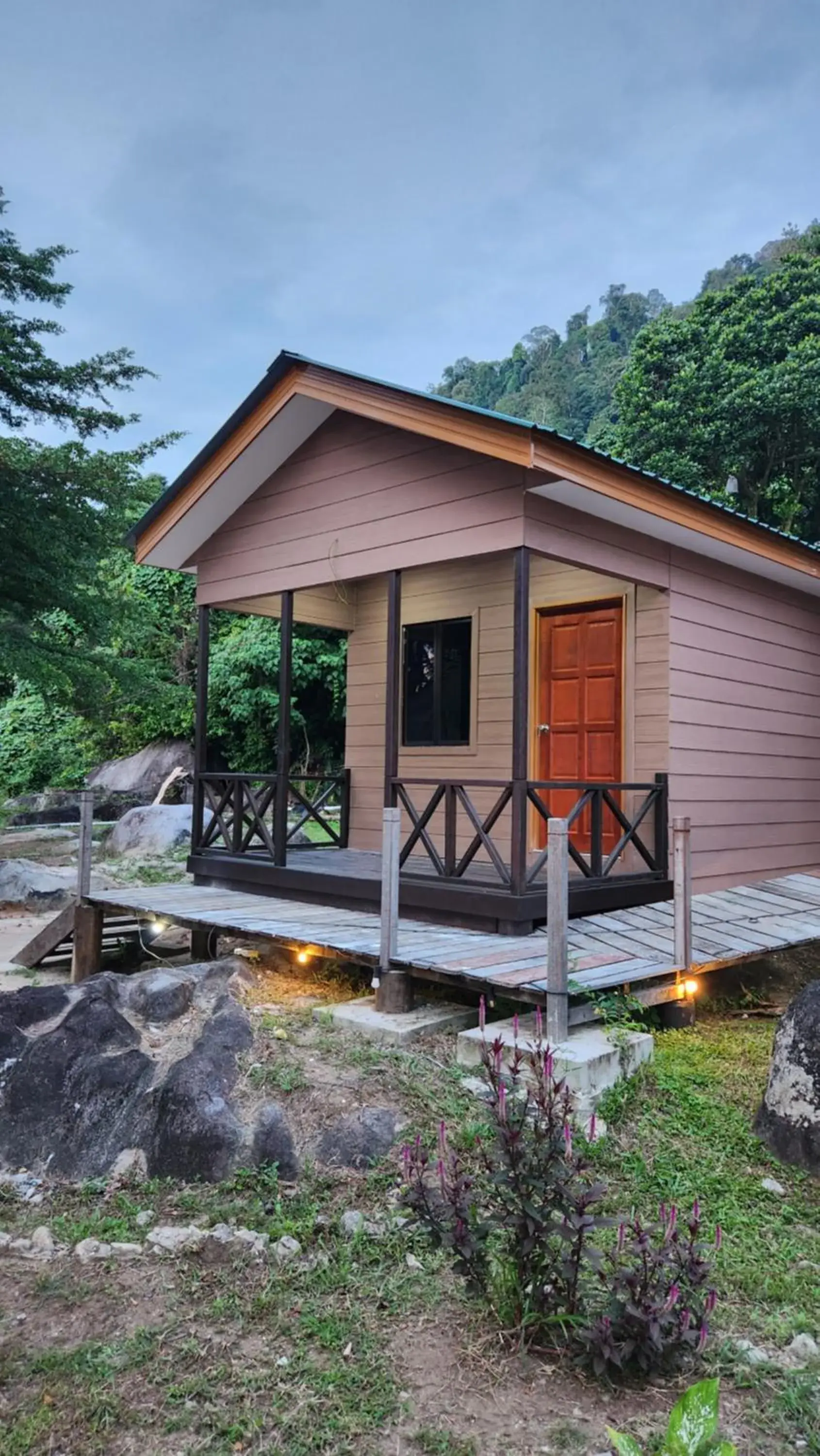 Property building in Dumba Bay Tioman Property building in Dumba Bay Tioman