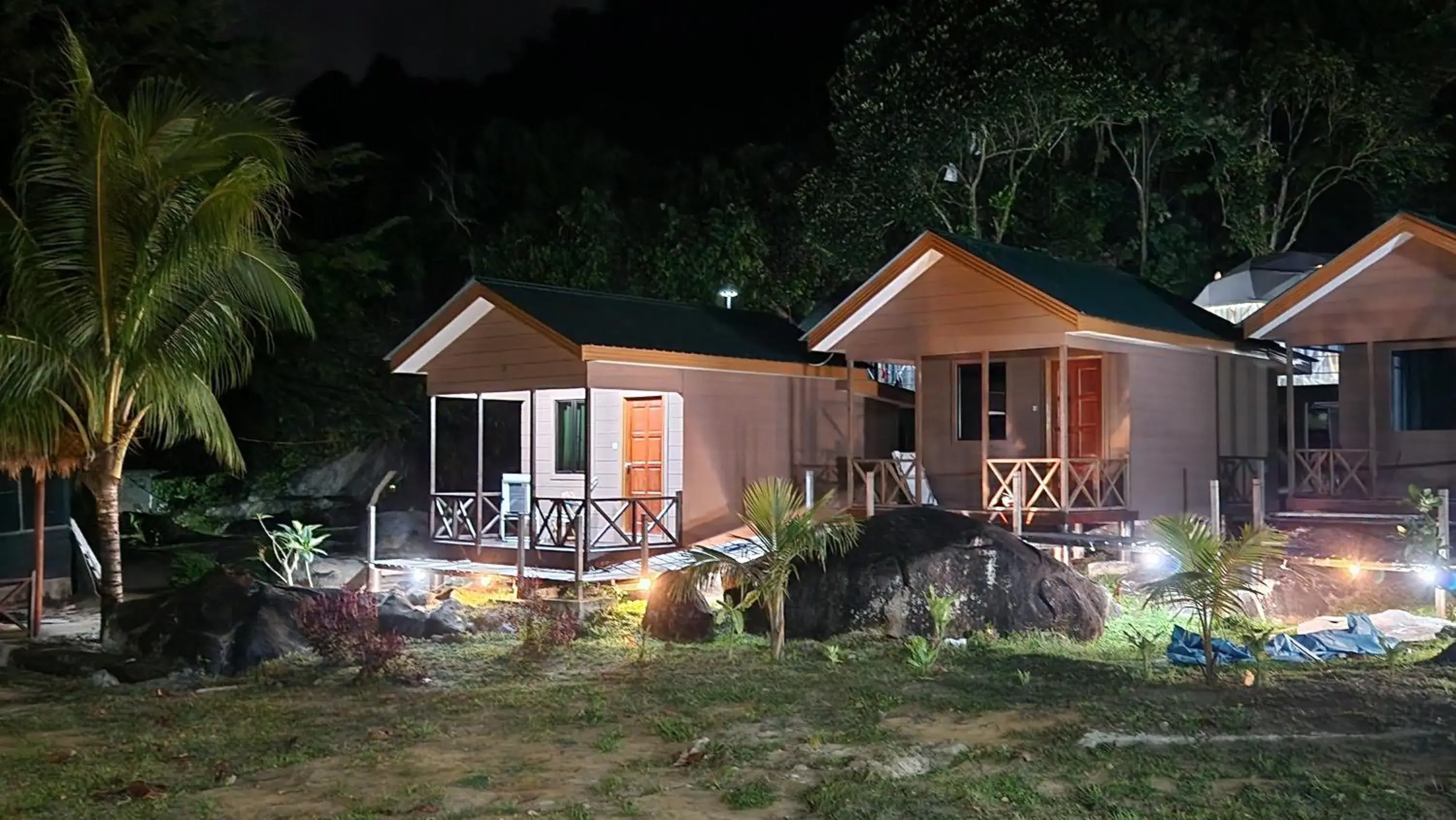Property building in Dumba Bay Tioman Property building in Dumba Bay Tioman