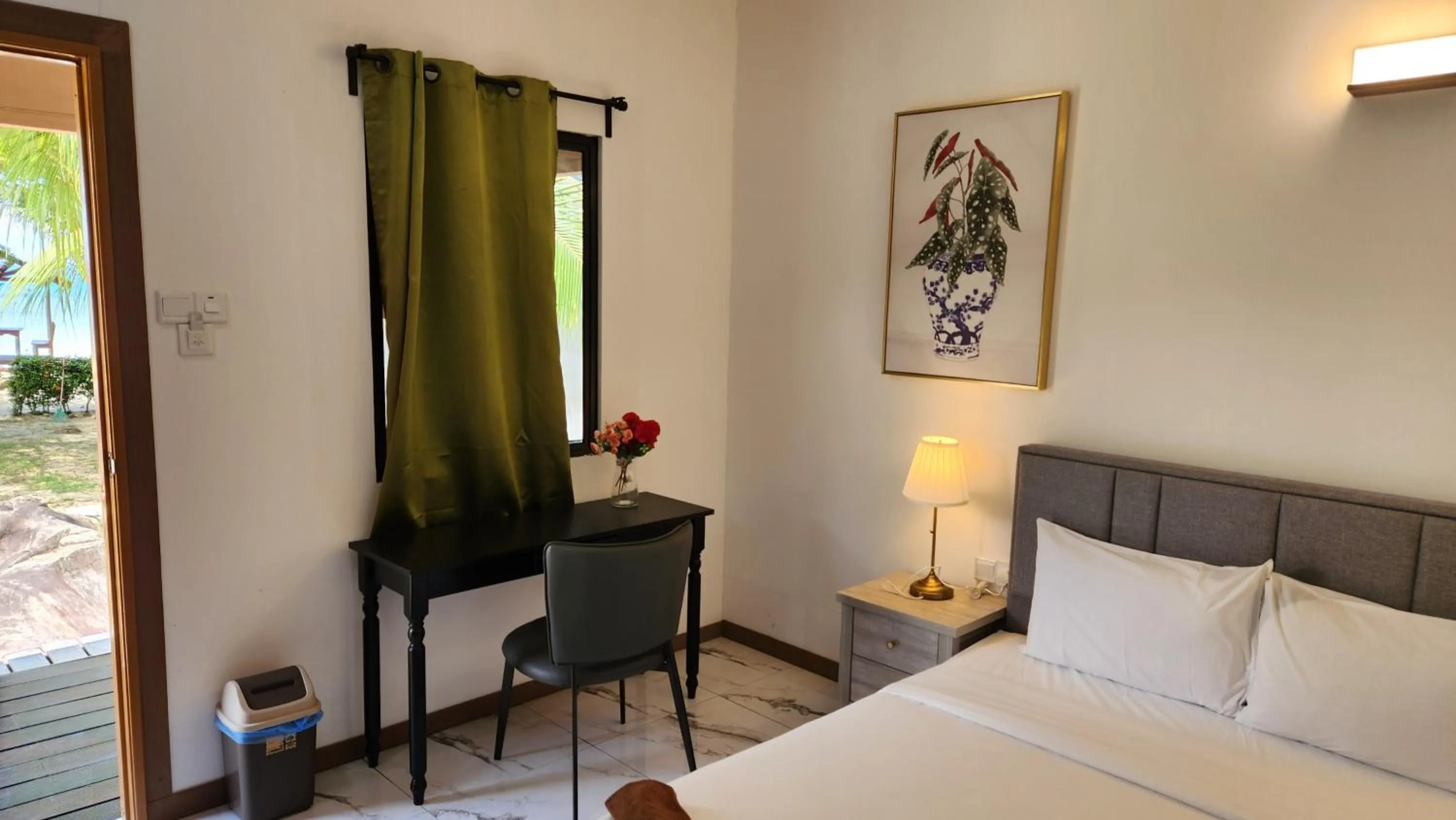 Bedroom, Bed in Dumba Bay Tioman