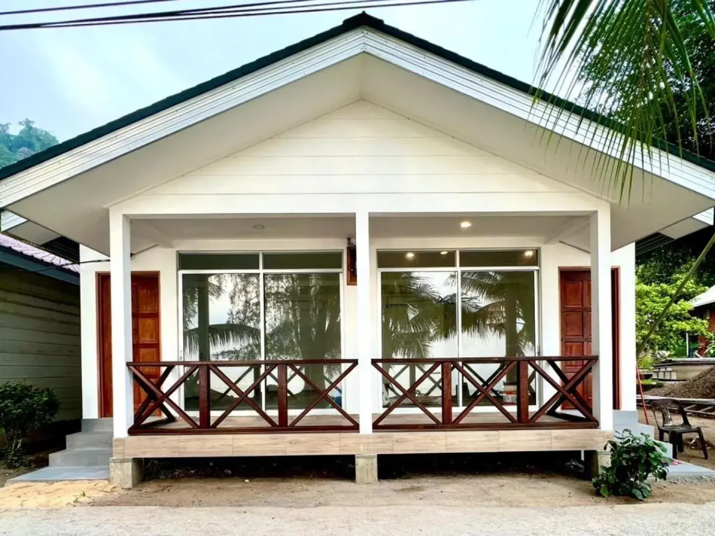 Property building in Dumba Bay Tioman Property building in Dumba Bay Tioman