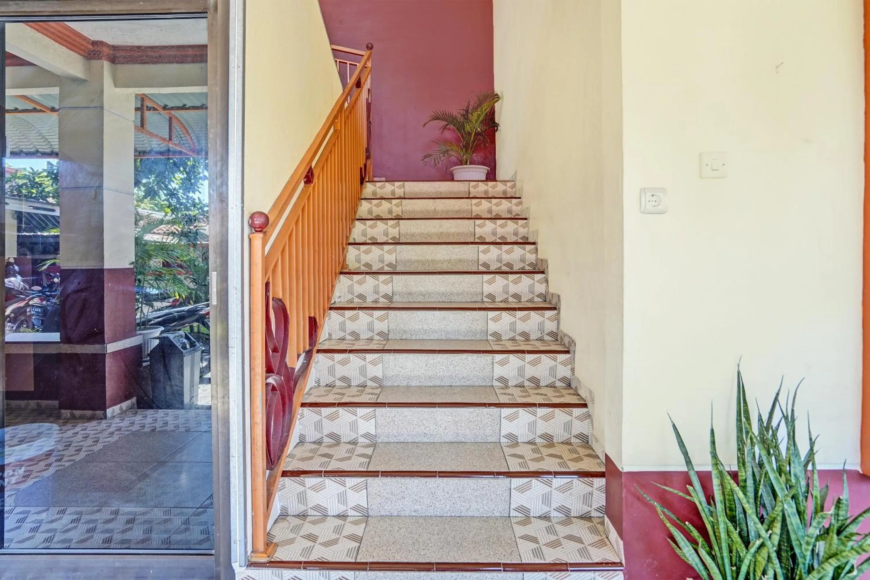 Lobby or reception in Hotel O Penginapan Kangean SyariahNearTaman Merdeka Kalianget