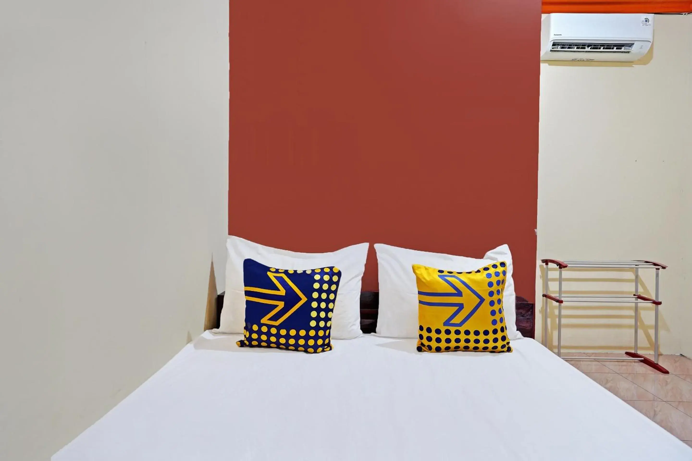 Bedroom, Bed in Hotel O Penginapan Kangean SyariahNearTaman Merdeka Kalianget Bedroom, Bed in Hotel O Penginapan Kangean SyariahNearTaman Merdeka Kalianget