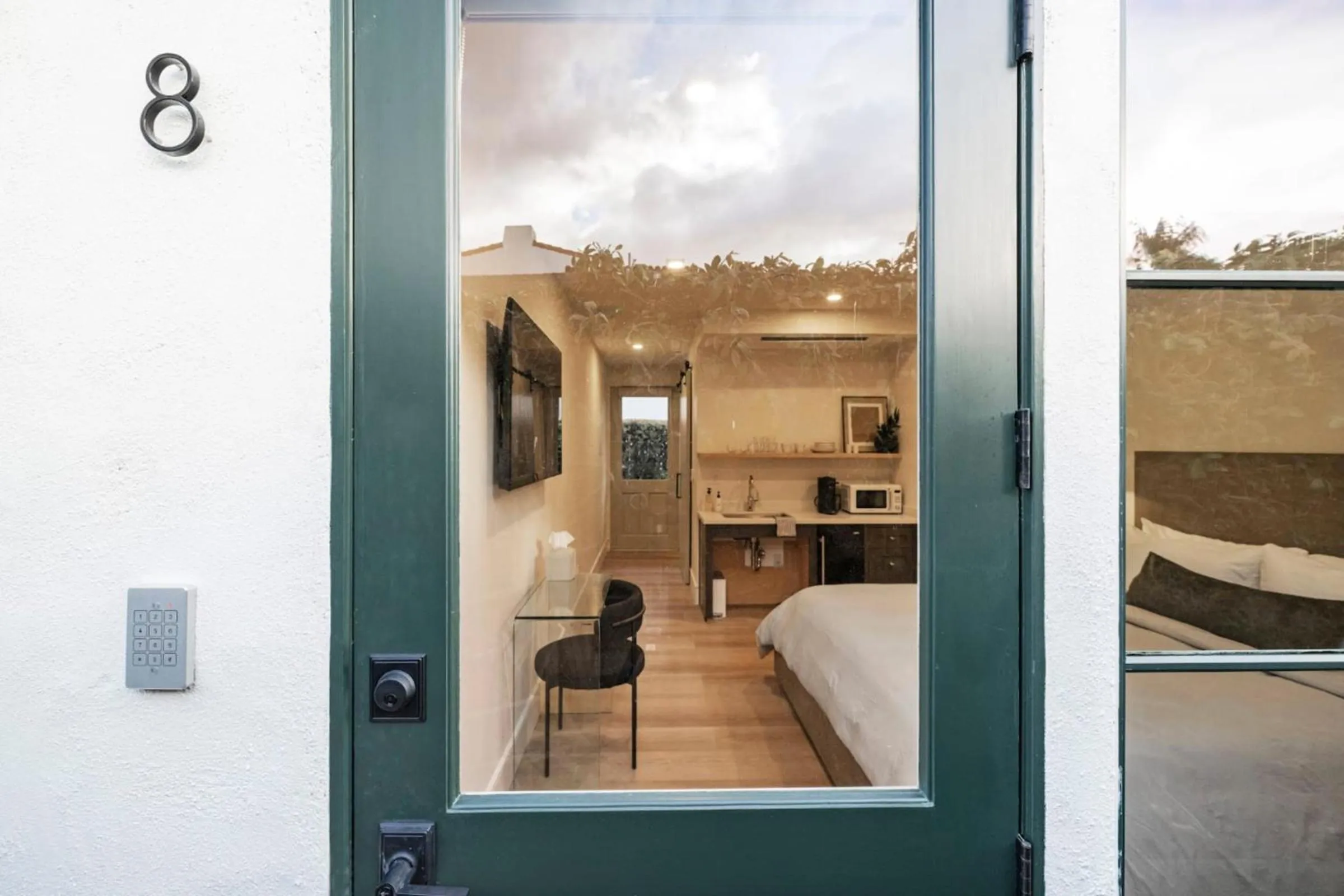 View (from property/room), Bed in Casa Jardin - Boutique Suites in Downtown Santa Barbara