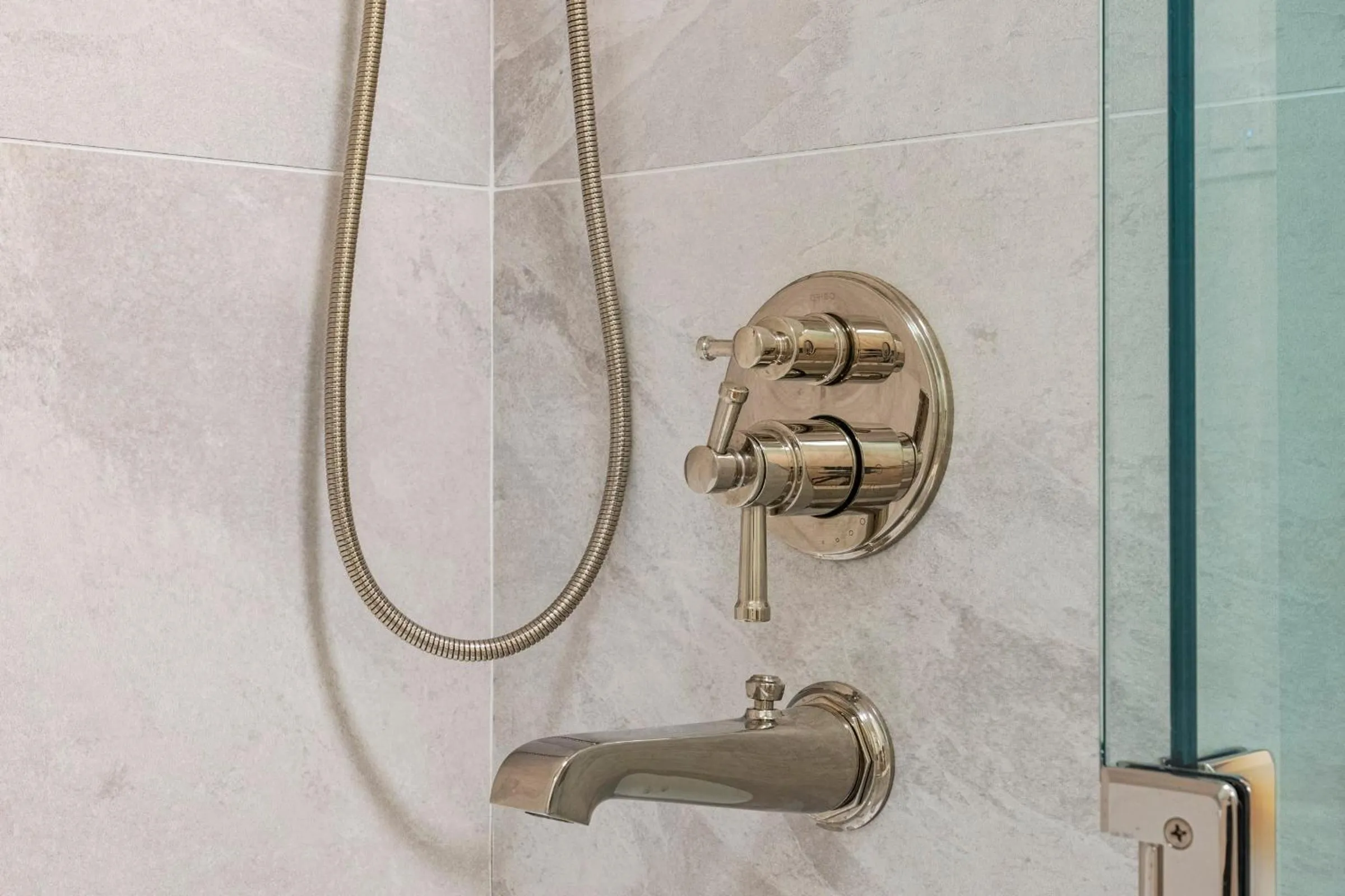 Shower in Casa Jardin - Boutique Suites in Downtown Santa Barbara