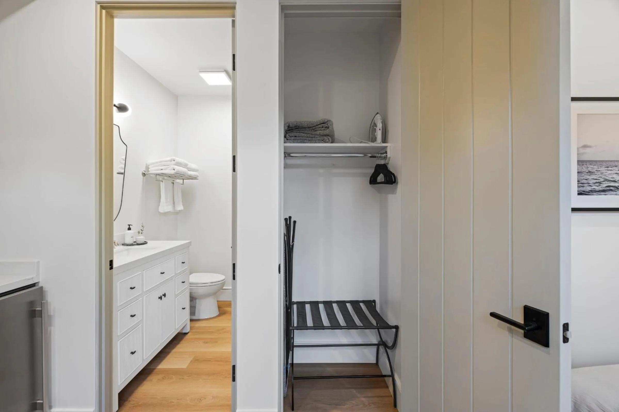 Toilet in Casa Jardin - Boutique Suites in Downtown Santa Barbara