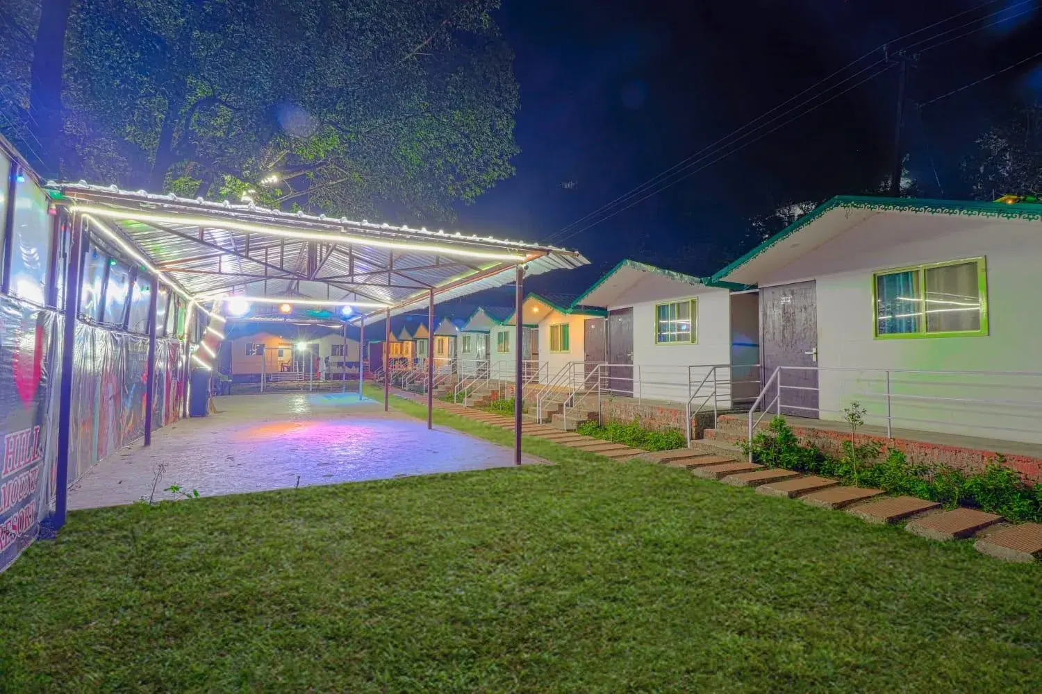 Property building in The Hill Mount Resort Shivpuri Property building in The Hill Mount Resort Shivpuri