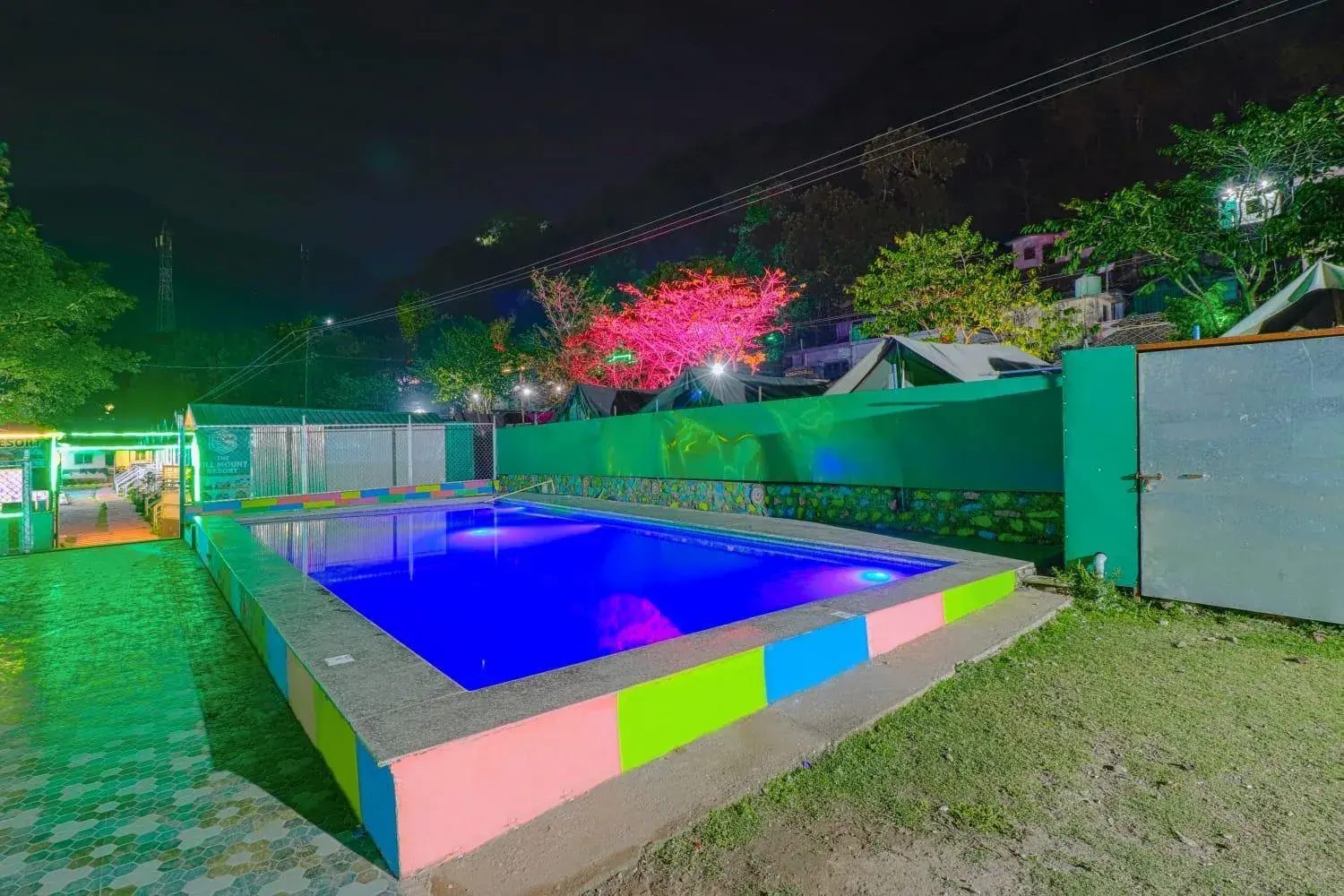 Swimming pool in The Hill Mount Resort Shivpuri Swimming pool in The Hill Mount Resort Shivpuri