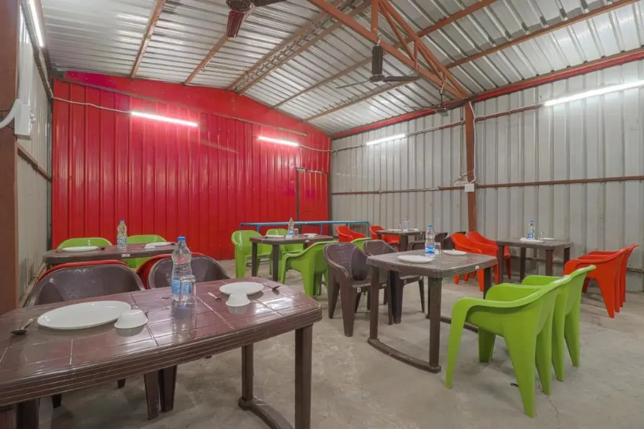 Restaurant/places to eat in The Hill Mount Resort Shivpuri Restaurant/places to eat in The Hill Mount Resort Shivpuri