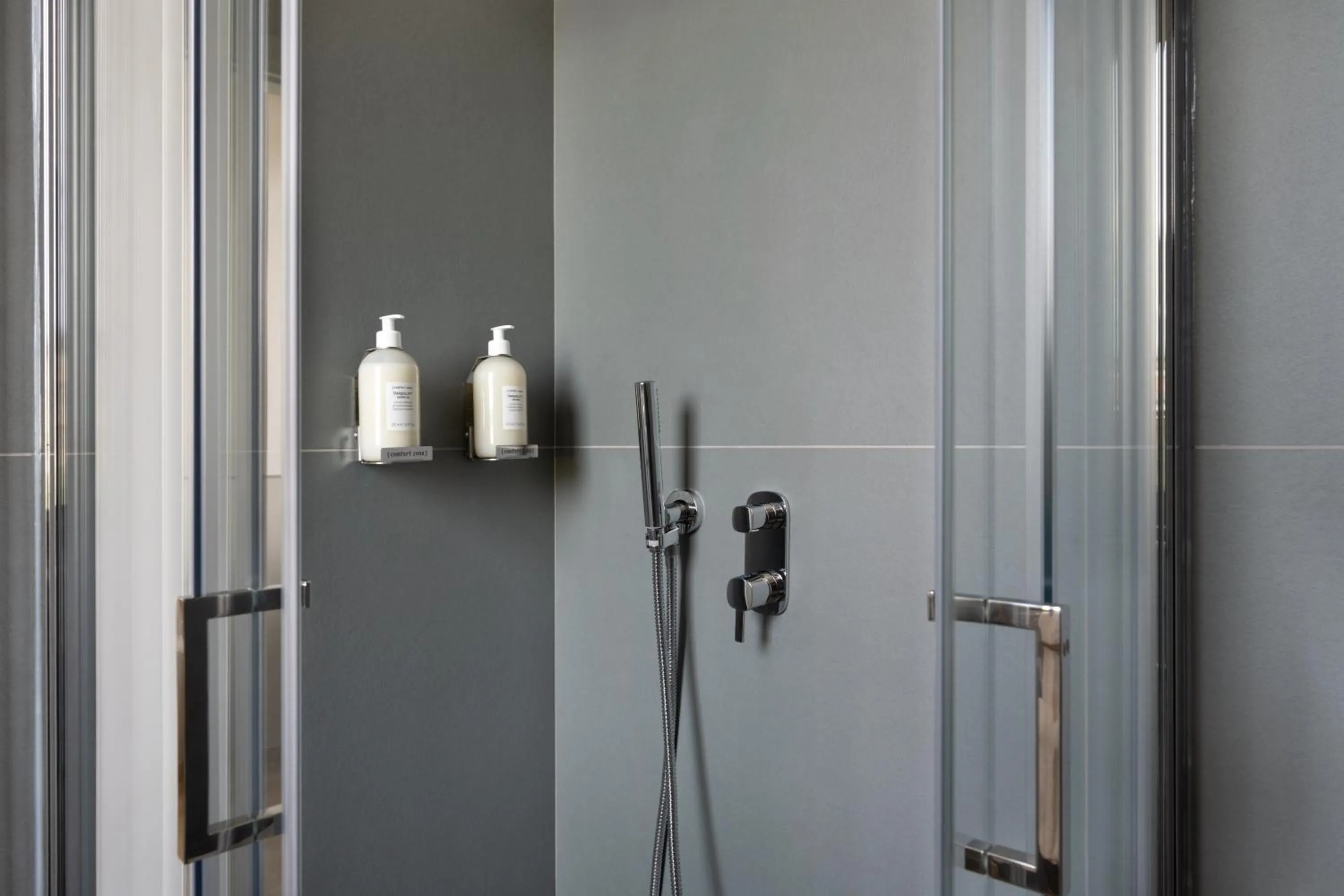 Shower in Villa Il Platano