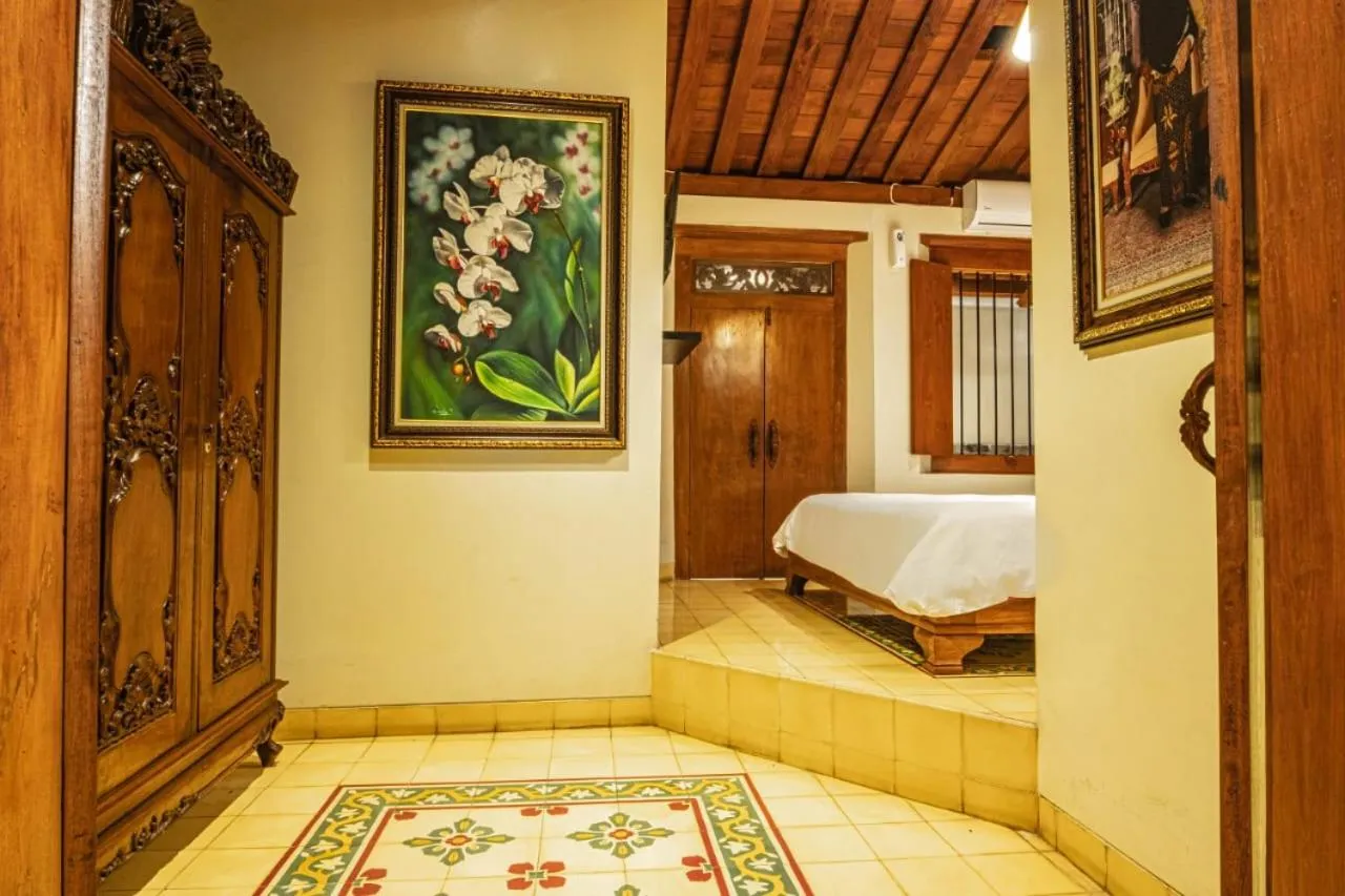 Bed in nDalem Kartowikoro 1835