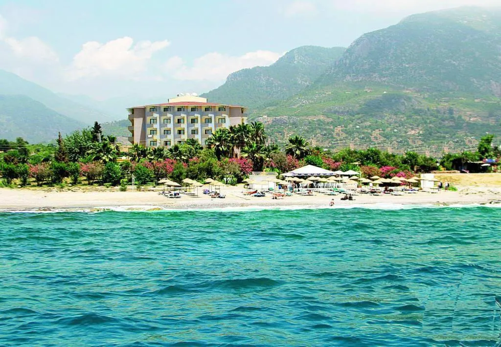 Beach in SUNSHİNE OTEL