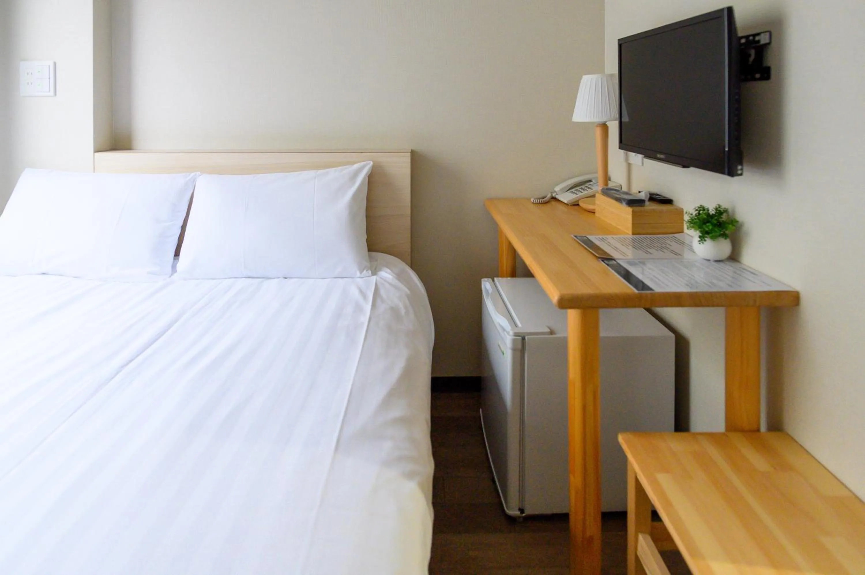 Bed in Ueno Woo Hotel