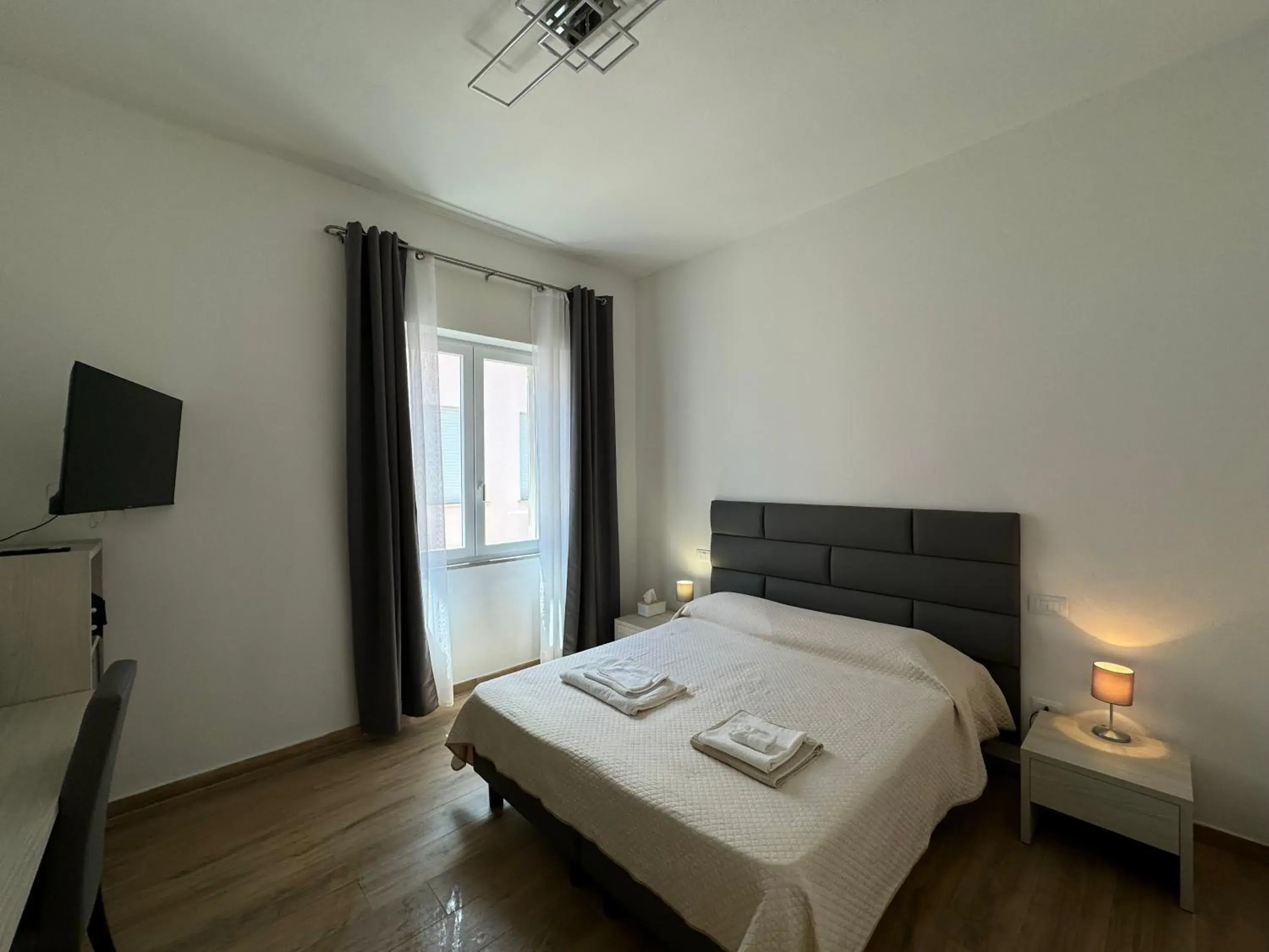 Standard Double Room in Montecristo B&B Standard Double Room in Montecristo B&B