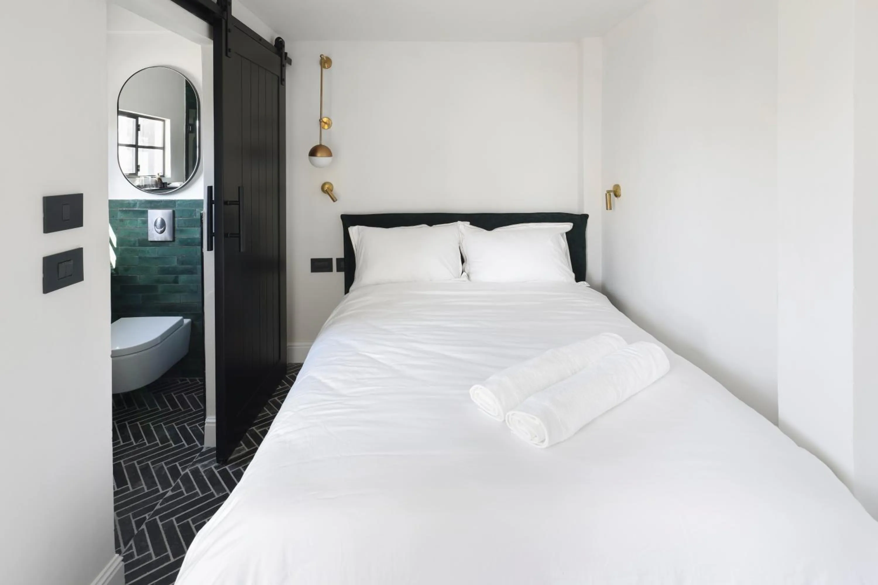 Bedroom, Bed in Allegro Neve Tzedek Boutique Suites - By HOMY