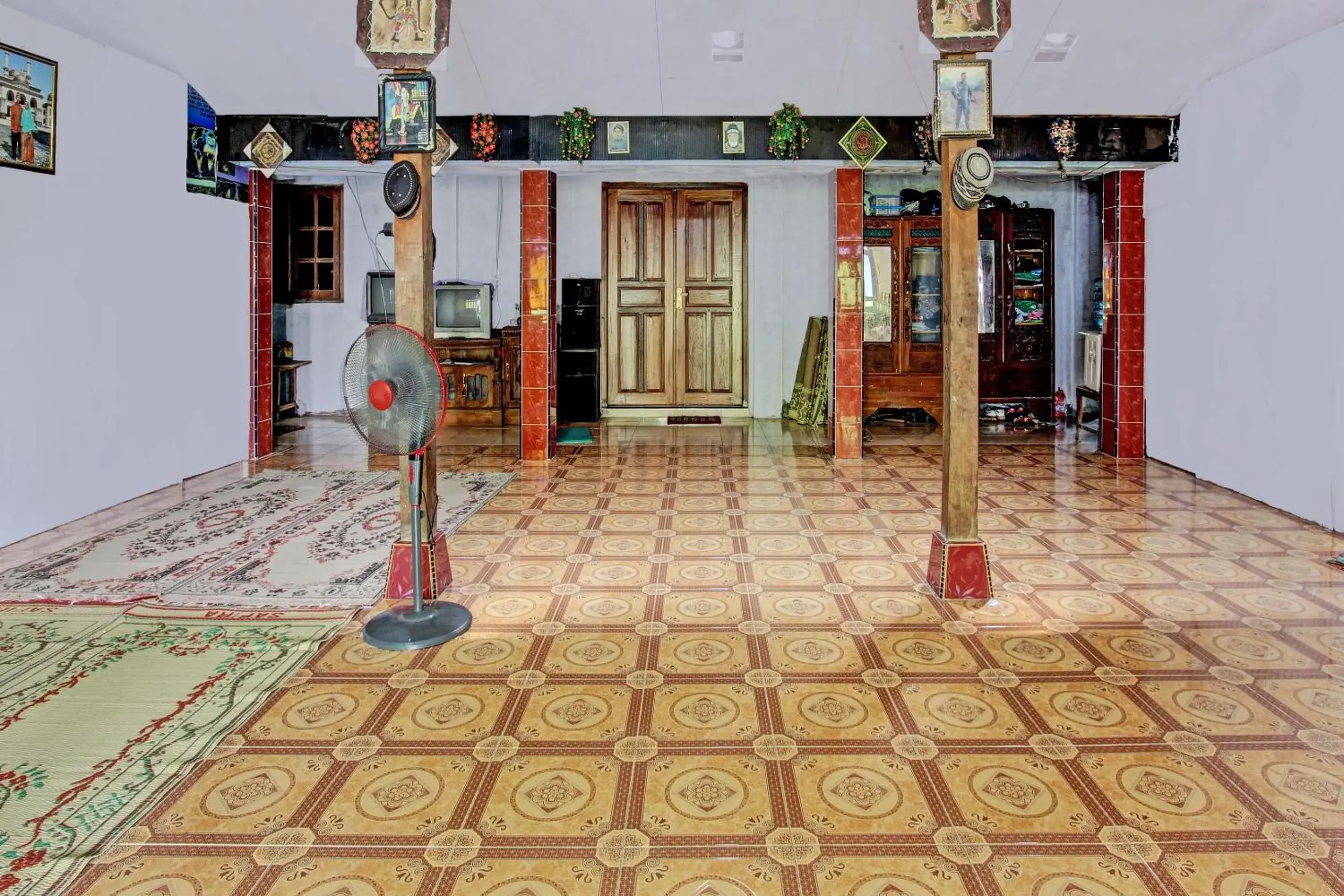 Lobby or reception in Hotel O Guest House Pak Darso Lobby or reception in Hotel O Guest House Pak Darso