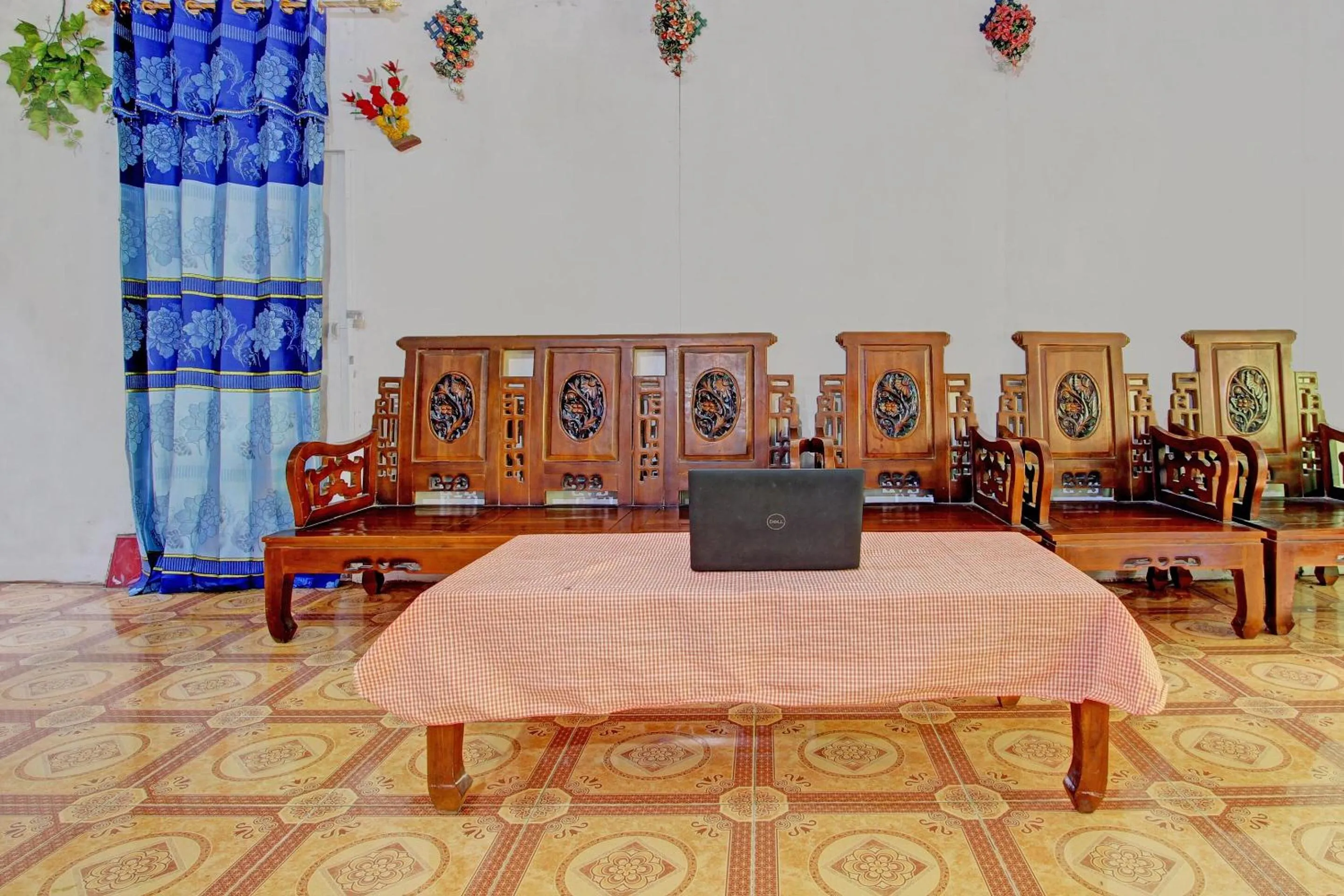 Lobby or reception in Hotel O Guest House Pak Darso