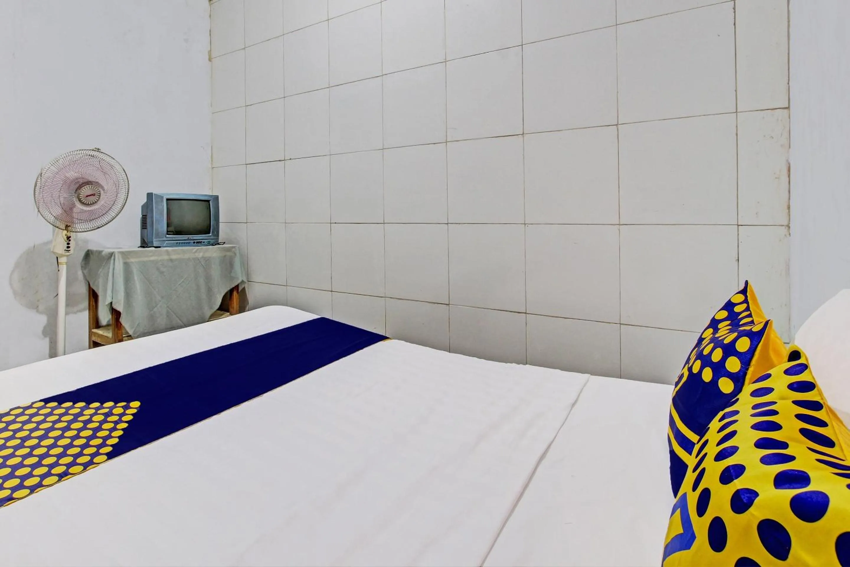 Bedroom, Bed in Hotel O Guest House Pak Darso