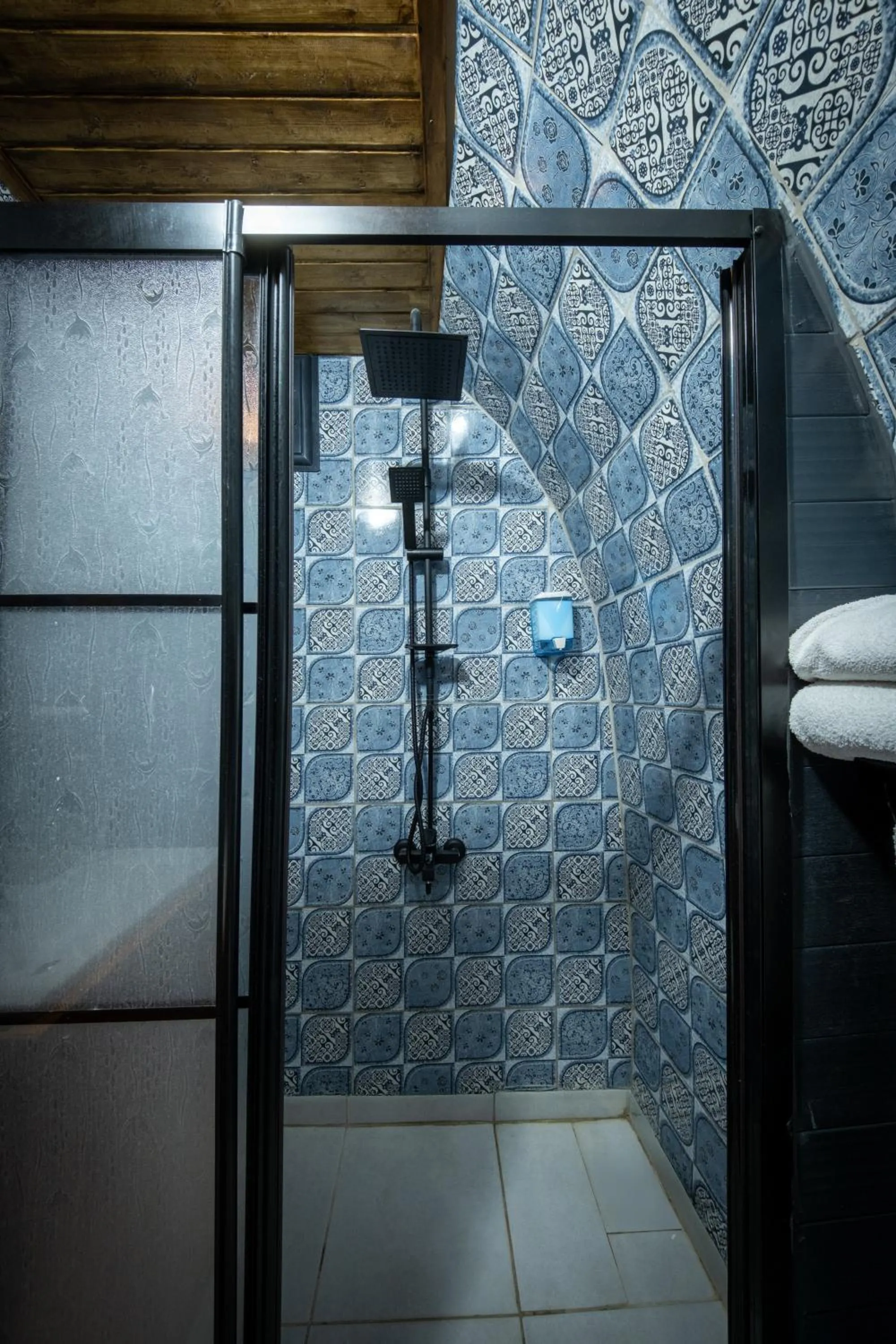 Bathroom in KARAGÜL Hotel