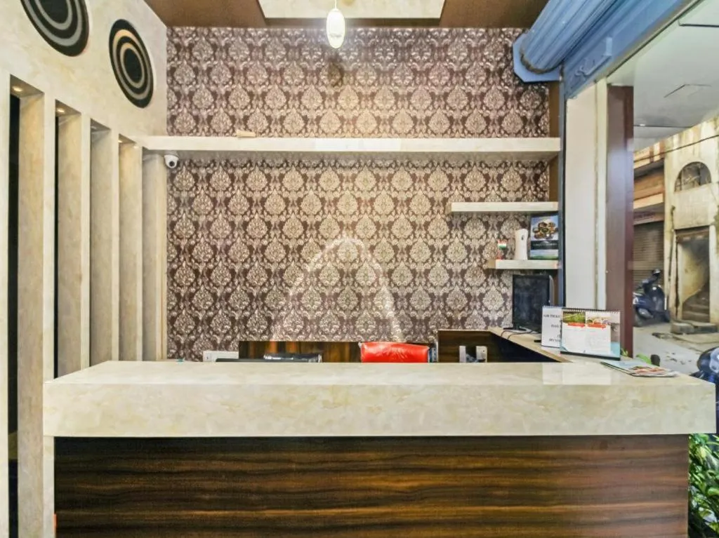 Lobby or reception in Parkwood Executive Rooms Inn