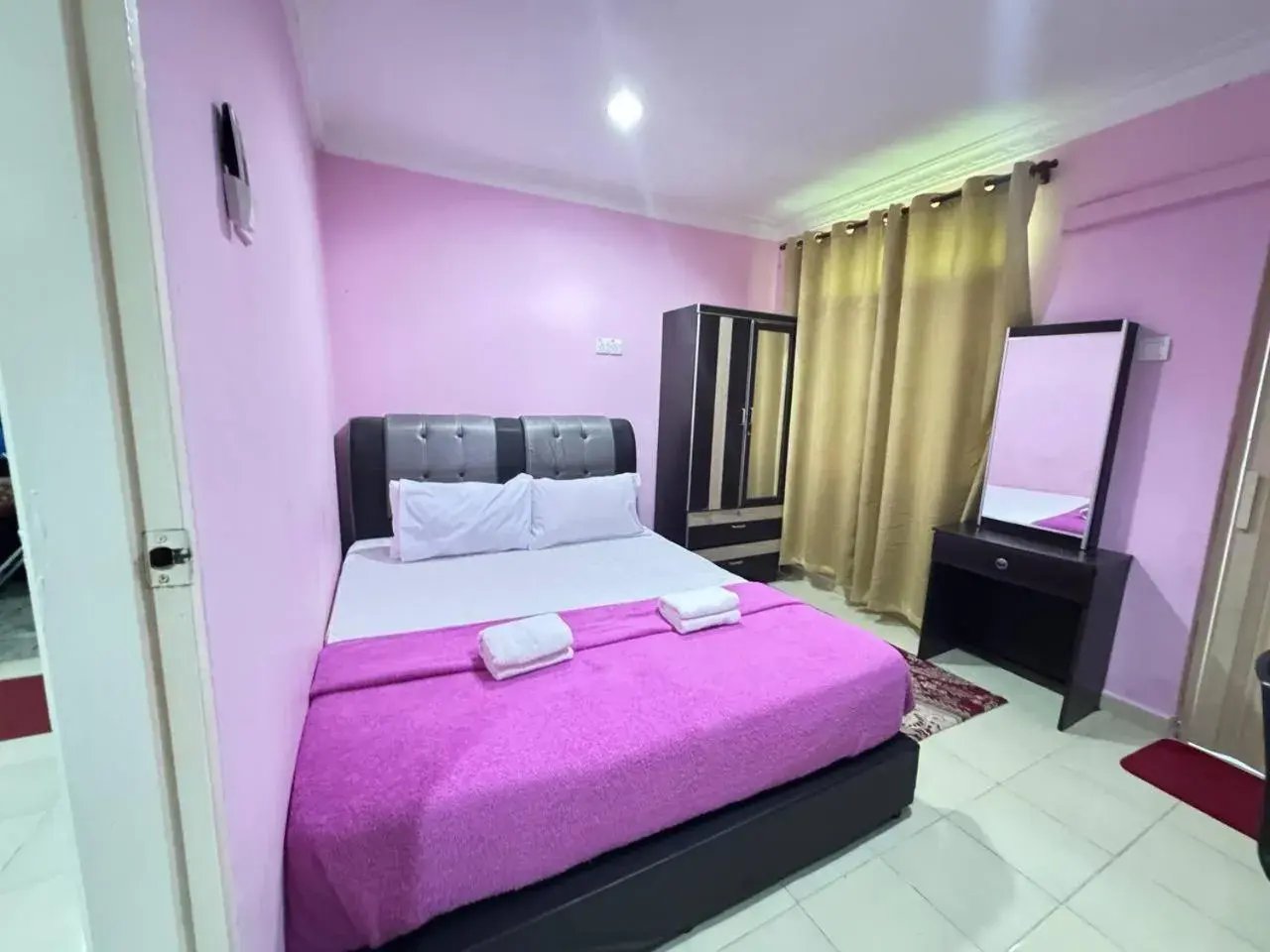 Bedroom, Bed in Darul Salam Orkid Inn Bedroom, Bed in Darul Salam Orkid Inn